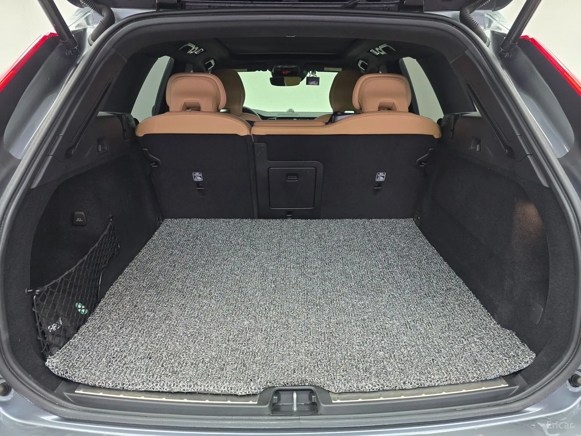 Volvo XC60 Gen 2 превью 20
