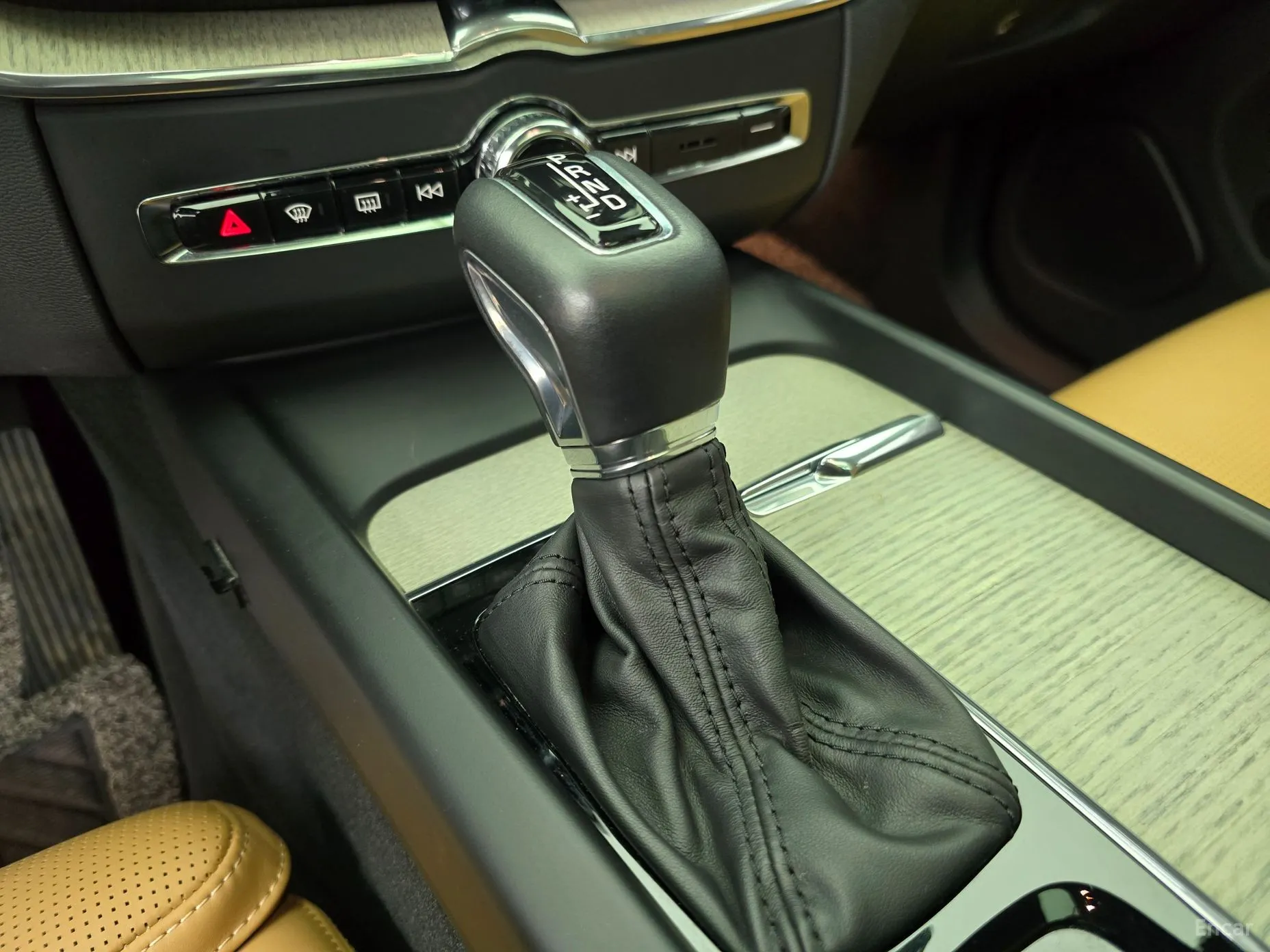 Volvo XC60 Gen 2 превью 9
