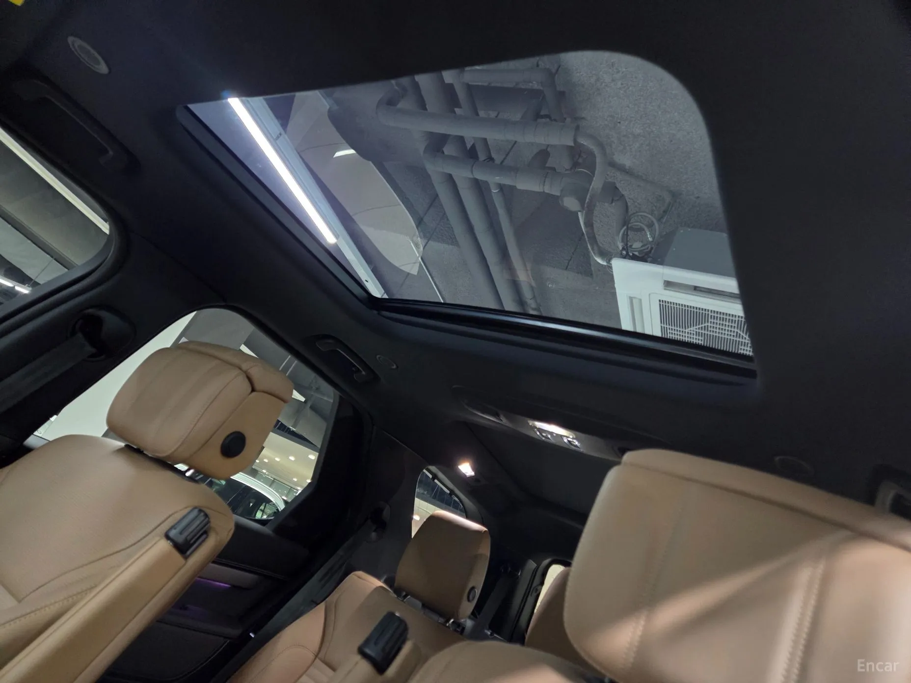 Land Rover Discovery 5 превью 19