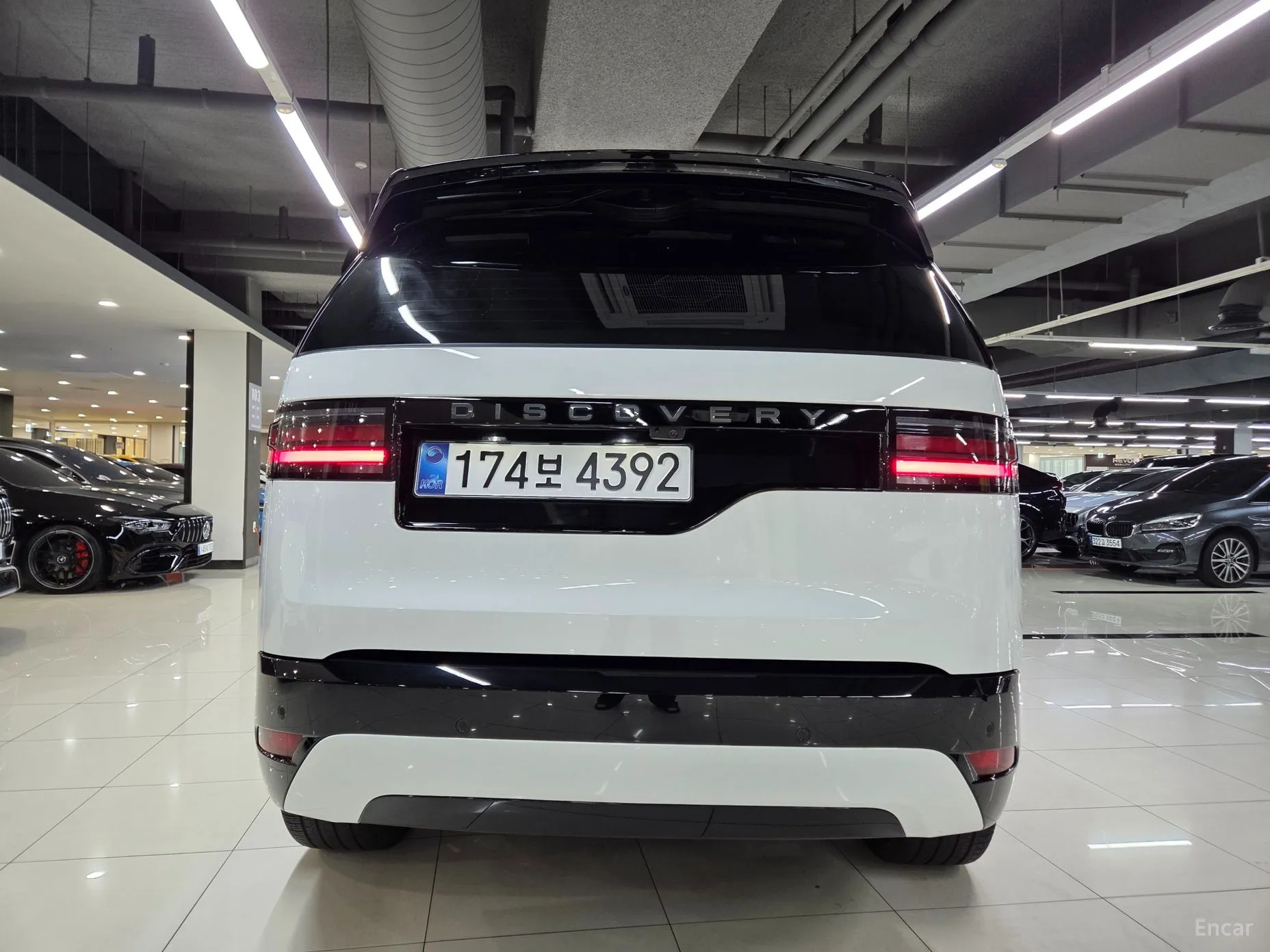Land Rover Discovery 5 превью 4
