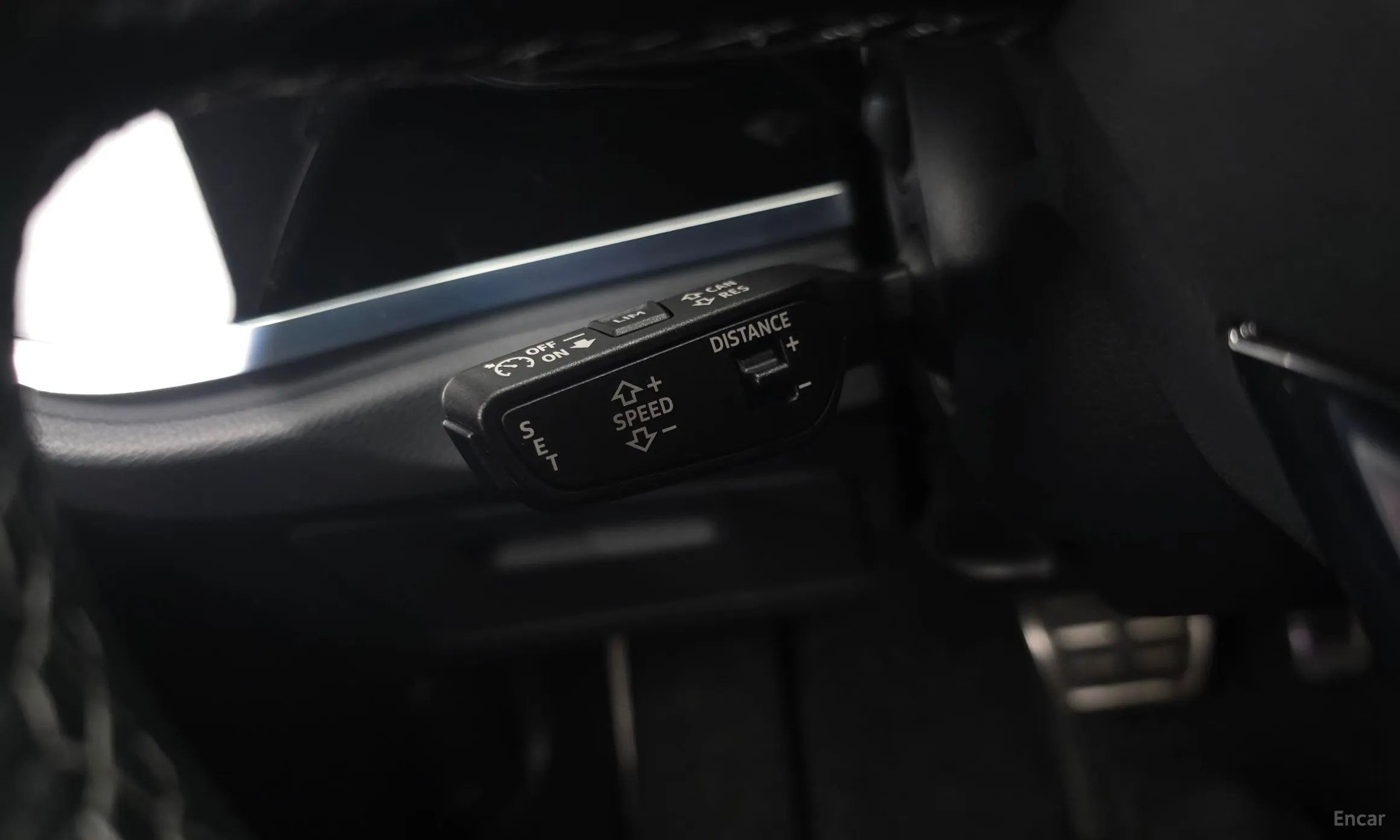 Audi Q3 (F3) превью 17