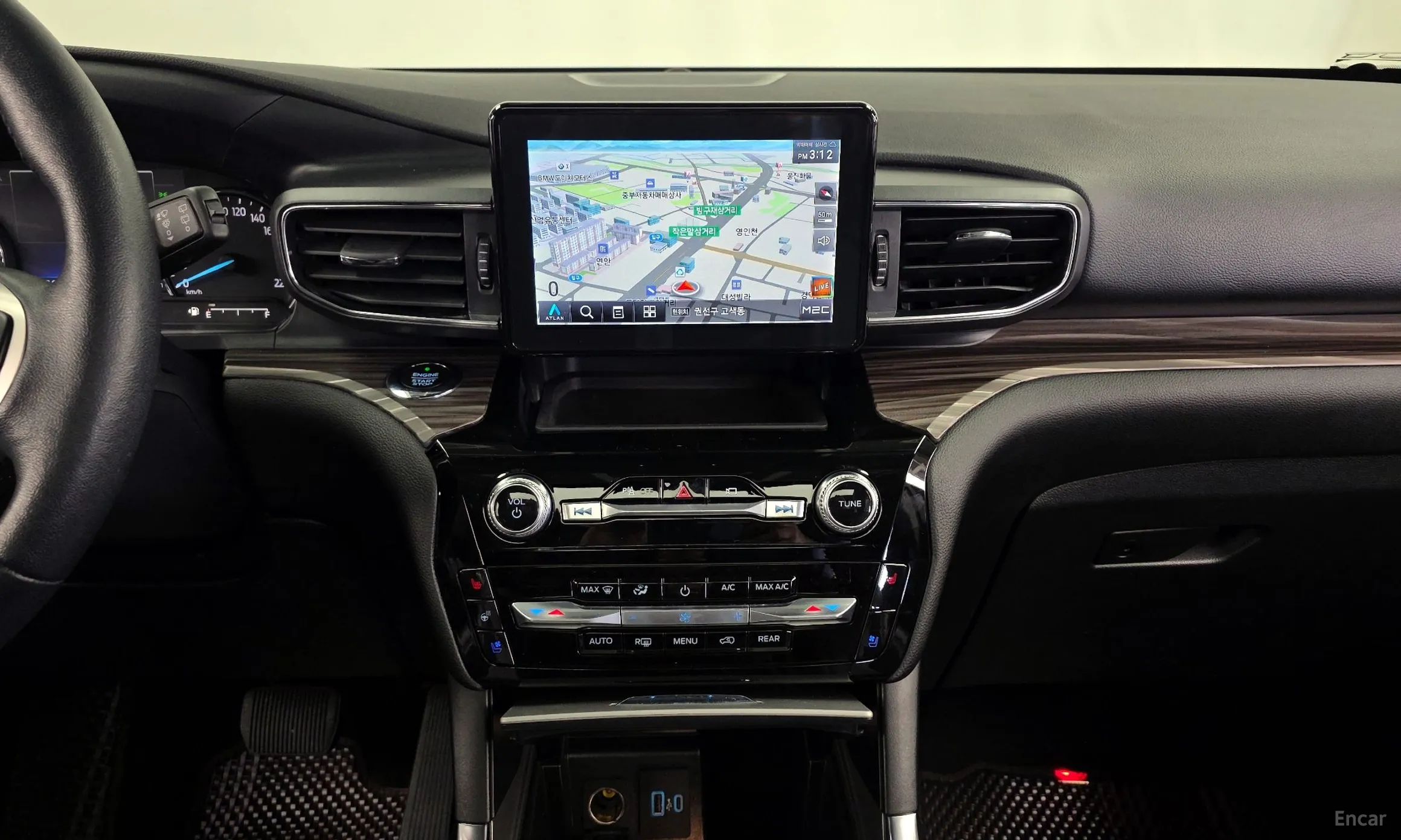 Ford Explorer 6th Generation превью 14