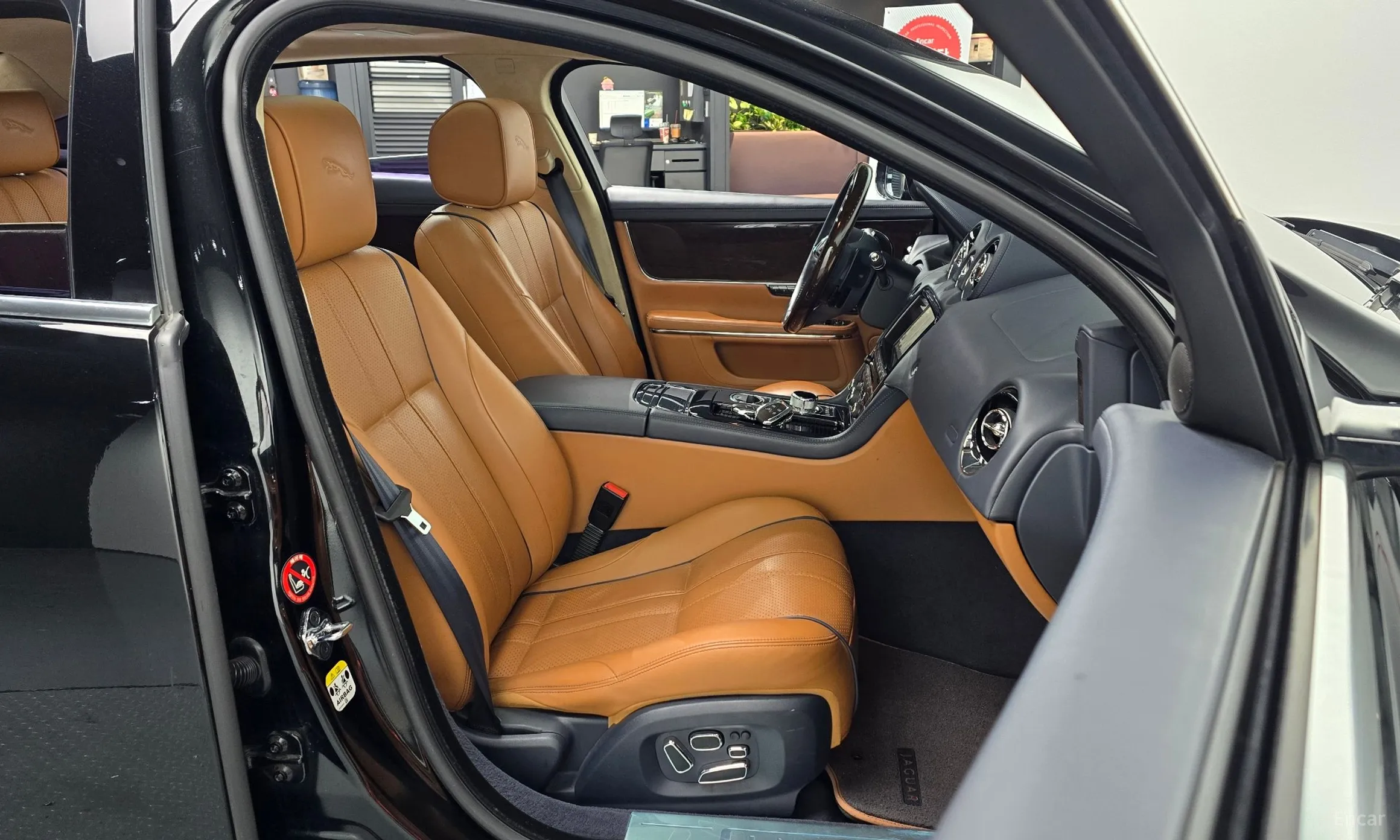 Jaguar All New XJ превью 10