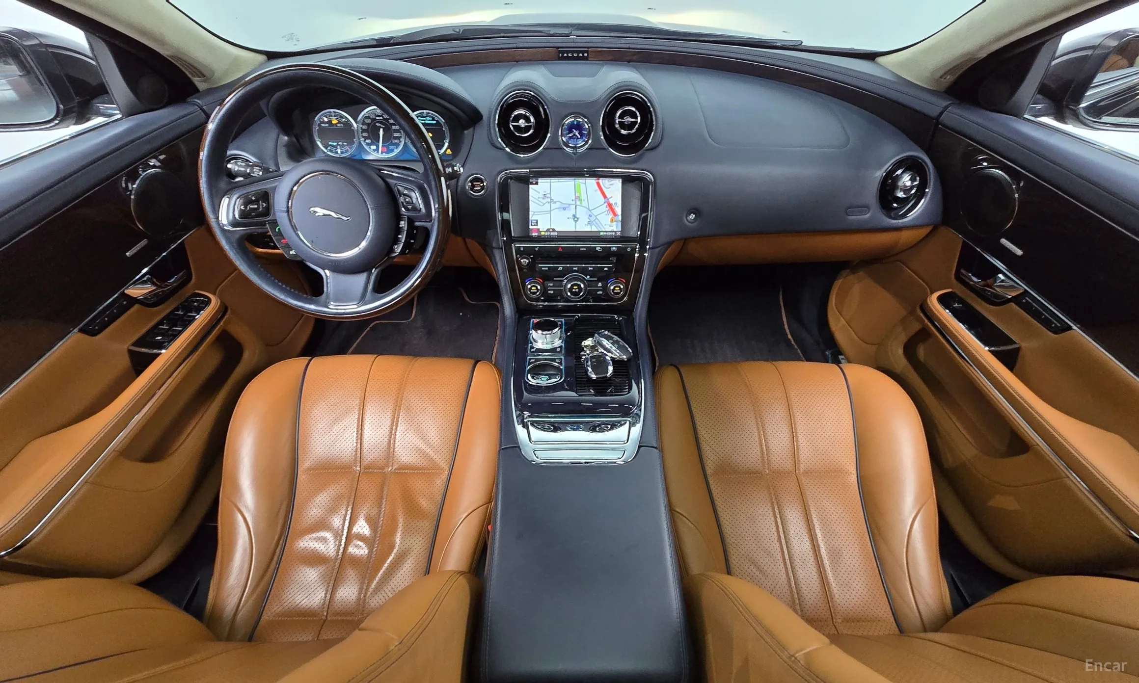 Jaguar All New XJ превью 7