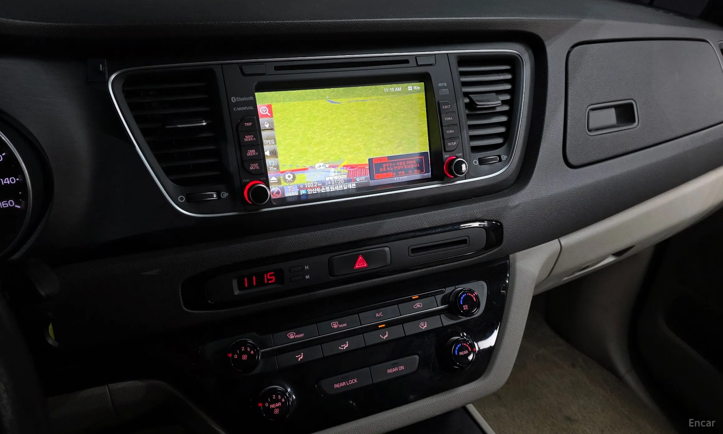 Kia Carnival превью 15