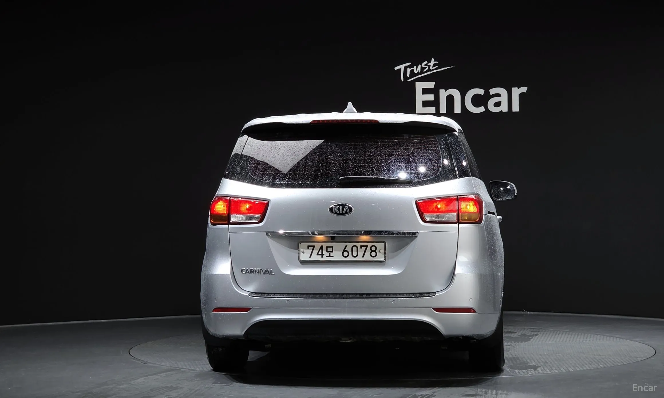 Kia Carnival превью 4