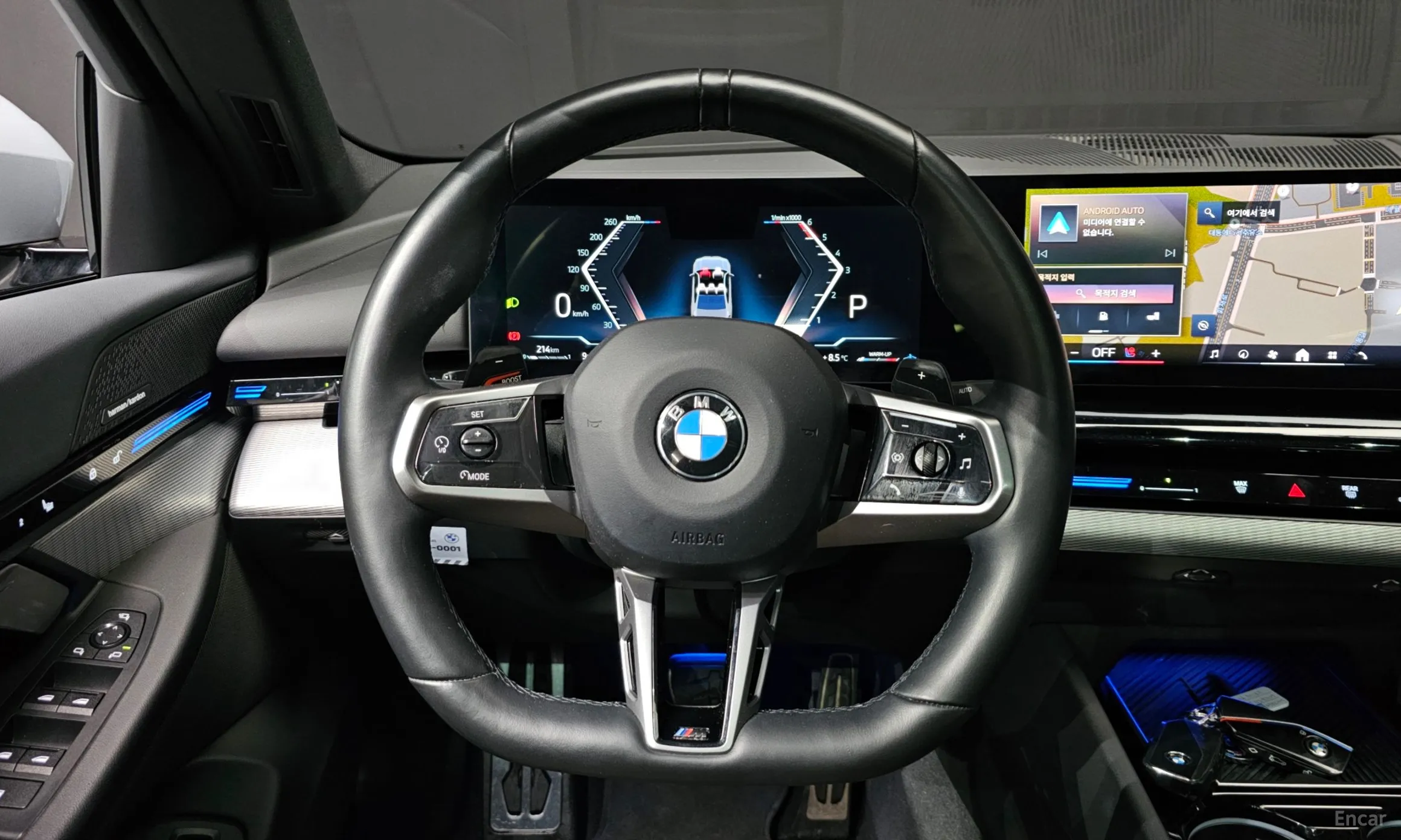 BMW 5 Series (G60) превью 13