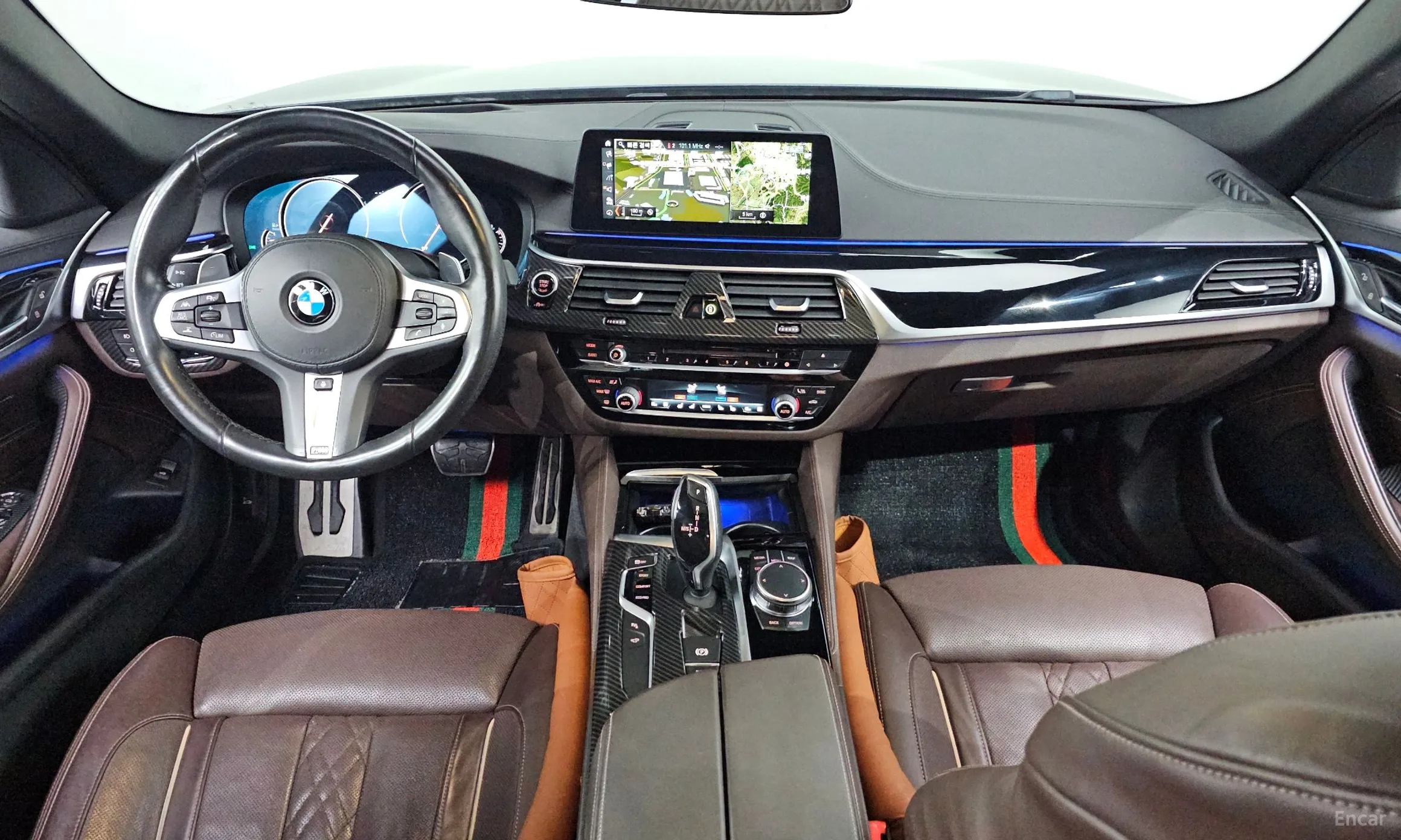 BMW 5 Series (G30) превью 7