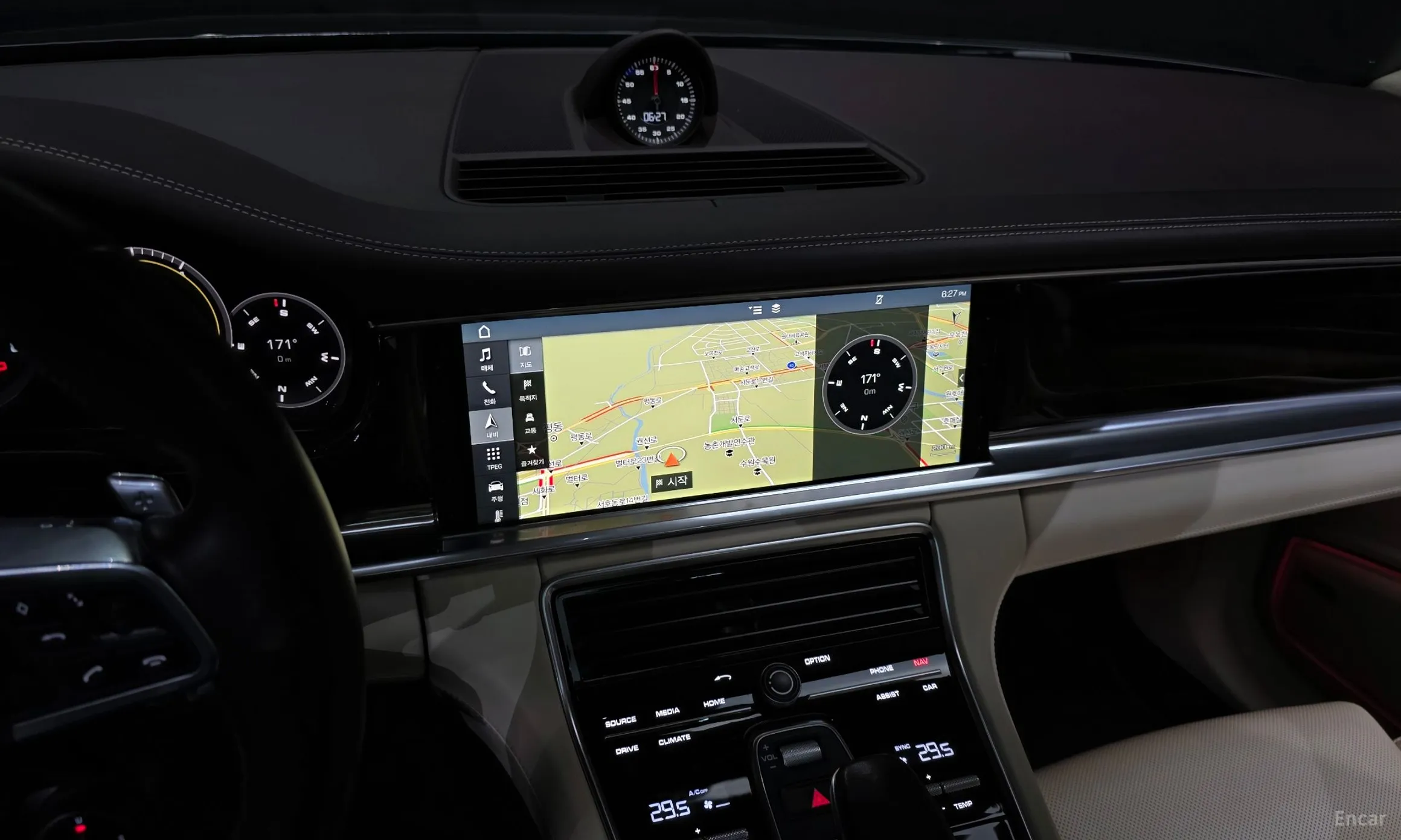 Porsche Panamera (971) превью 14