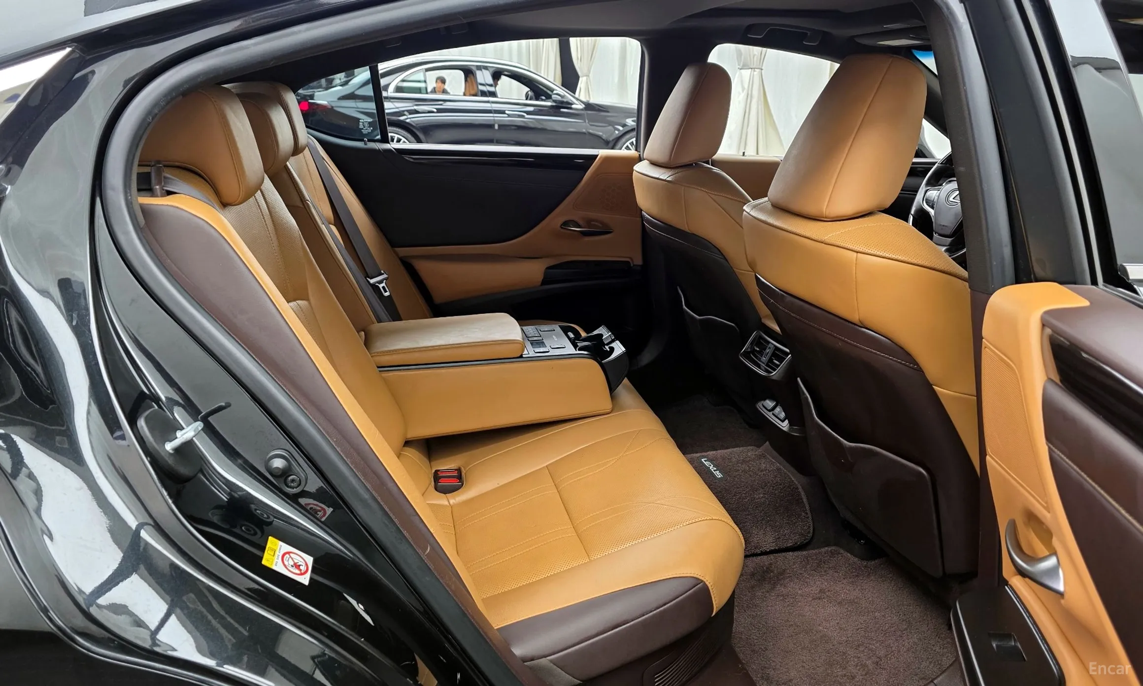 Lexus ES300h 7th Generation превью 12