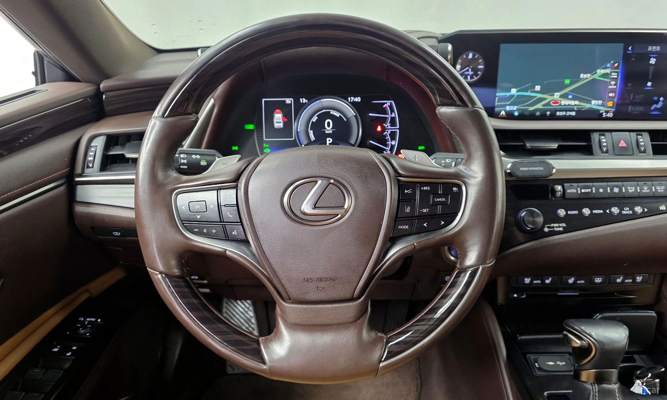 Lexus ES300h 7th Generation превью 13