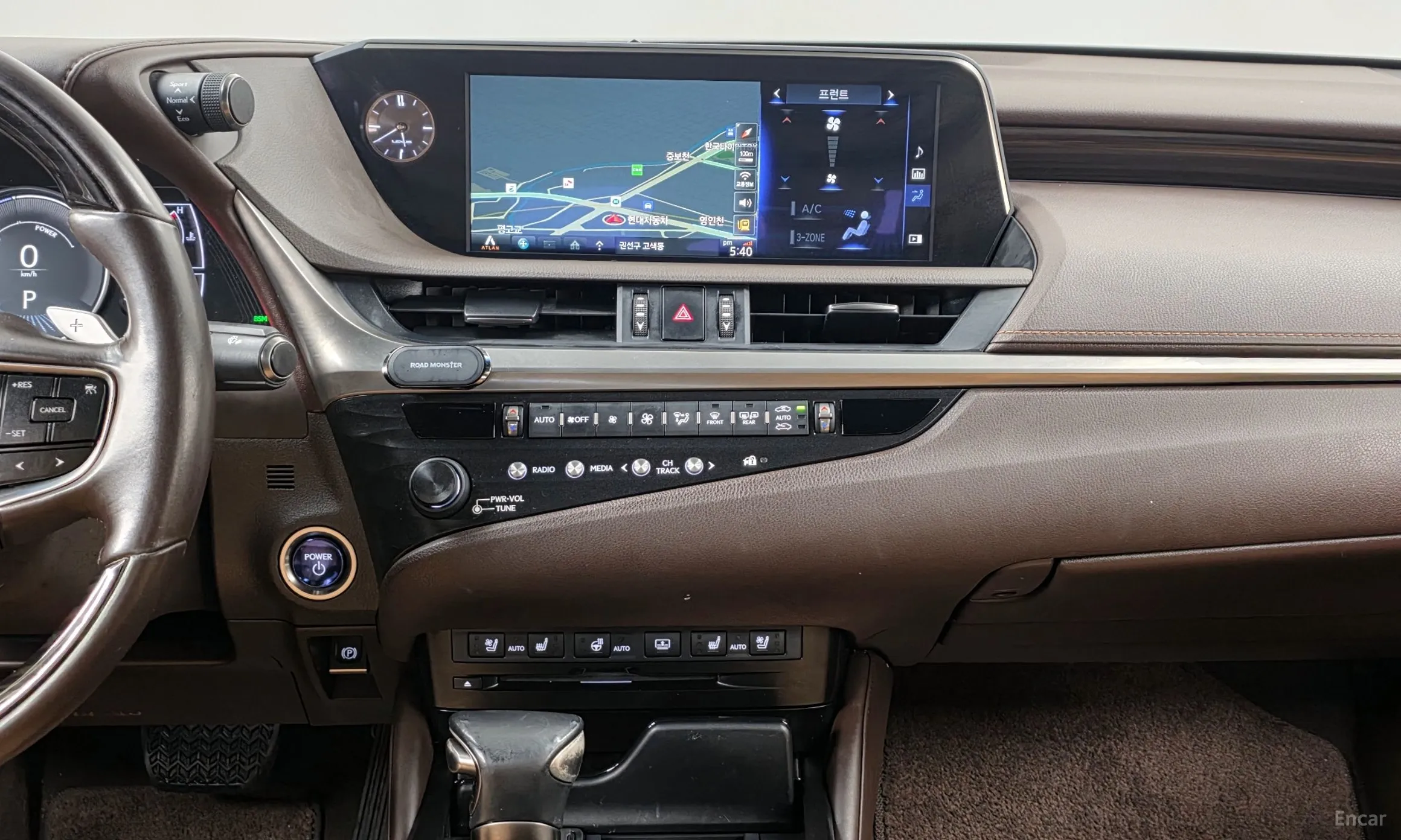 Lexus ES300h 7th Generation превью 14