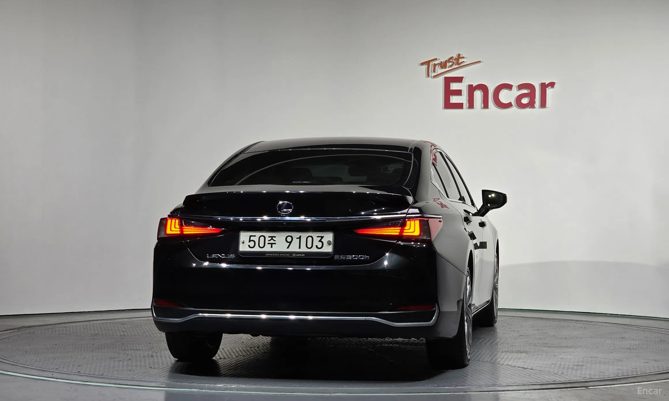 Lexus ES300h 7th Generation превью 4