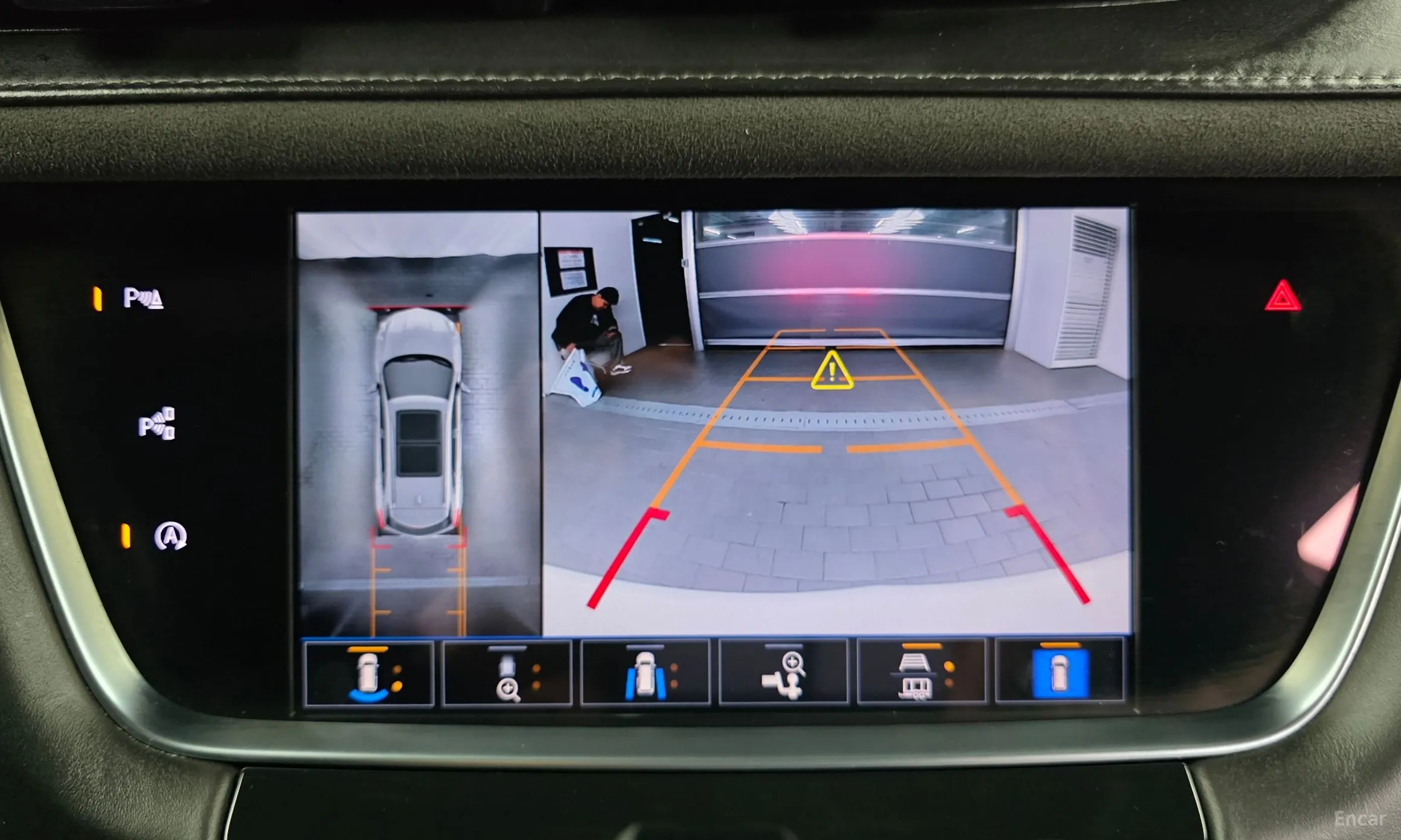 Cadillac XT5 превью 15