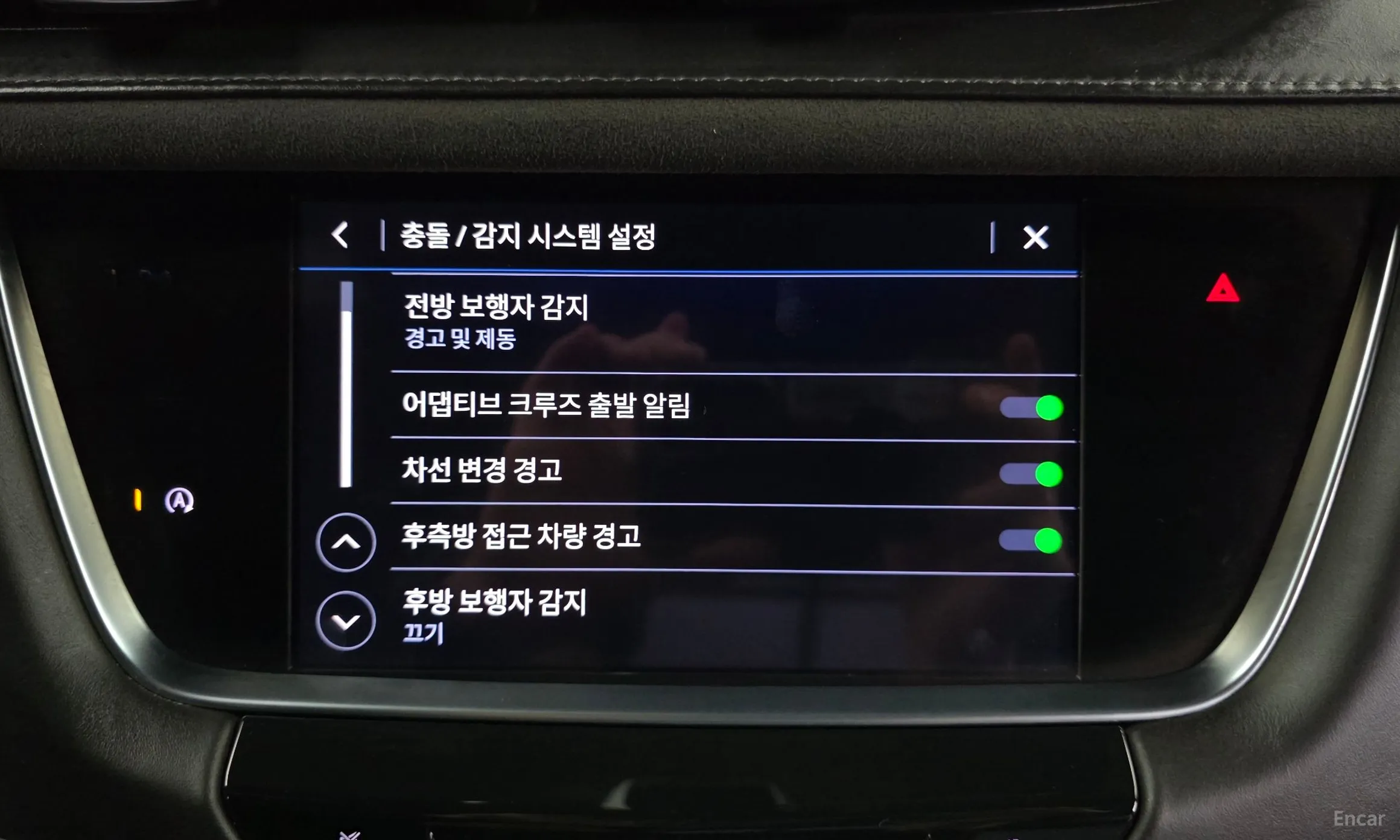 Cadillac XT5 превью 16