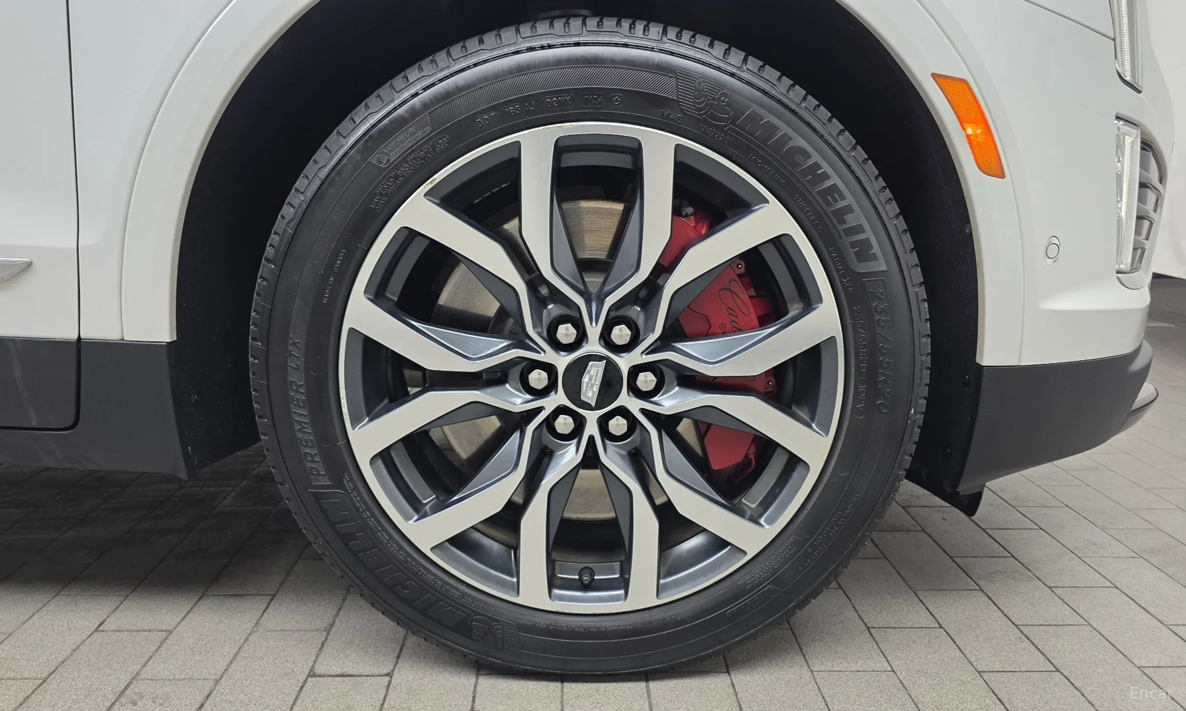 Cadillac XT5 превью 5