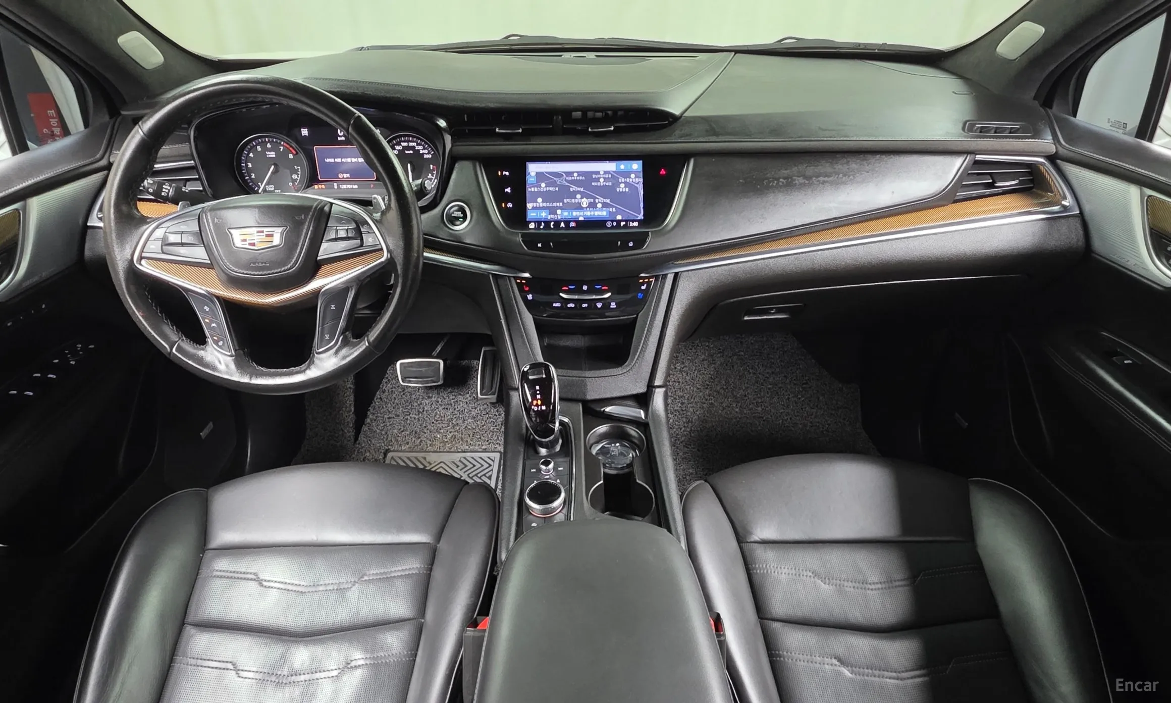 Cadillac XT5 превью 7