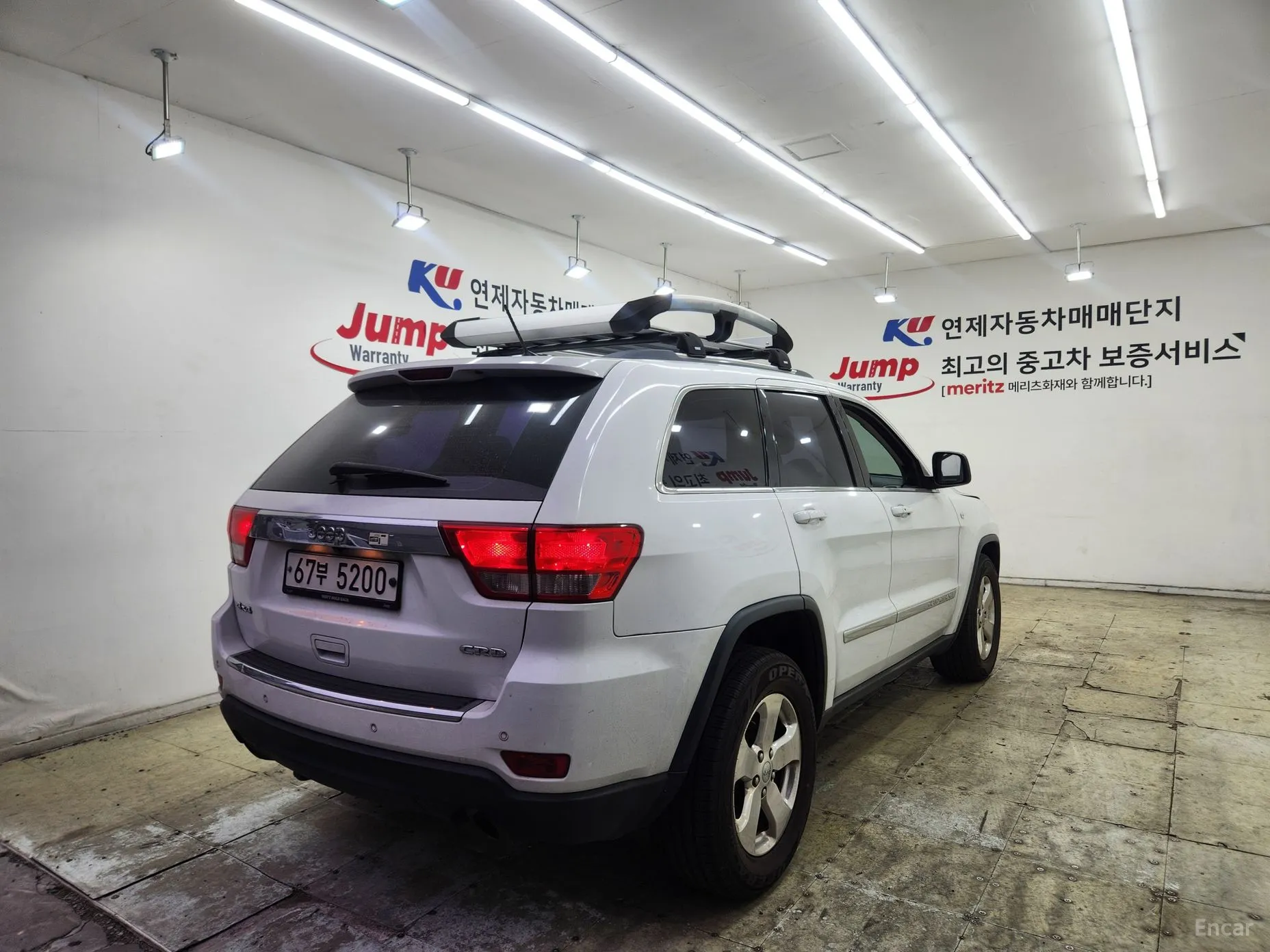 Jeep Grand Cherokee превью 12