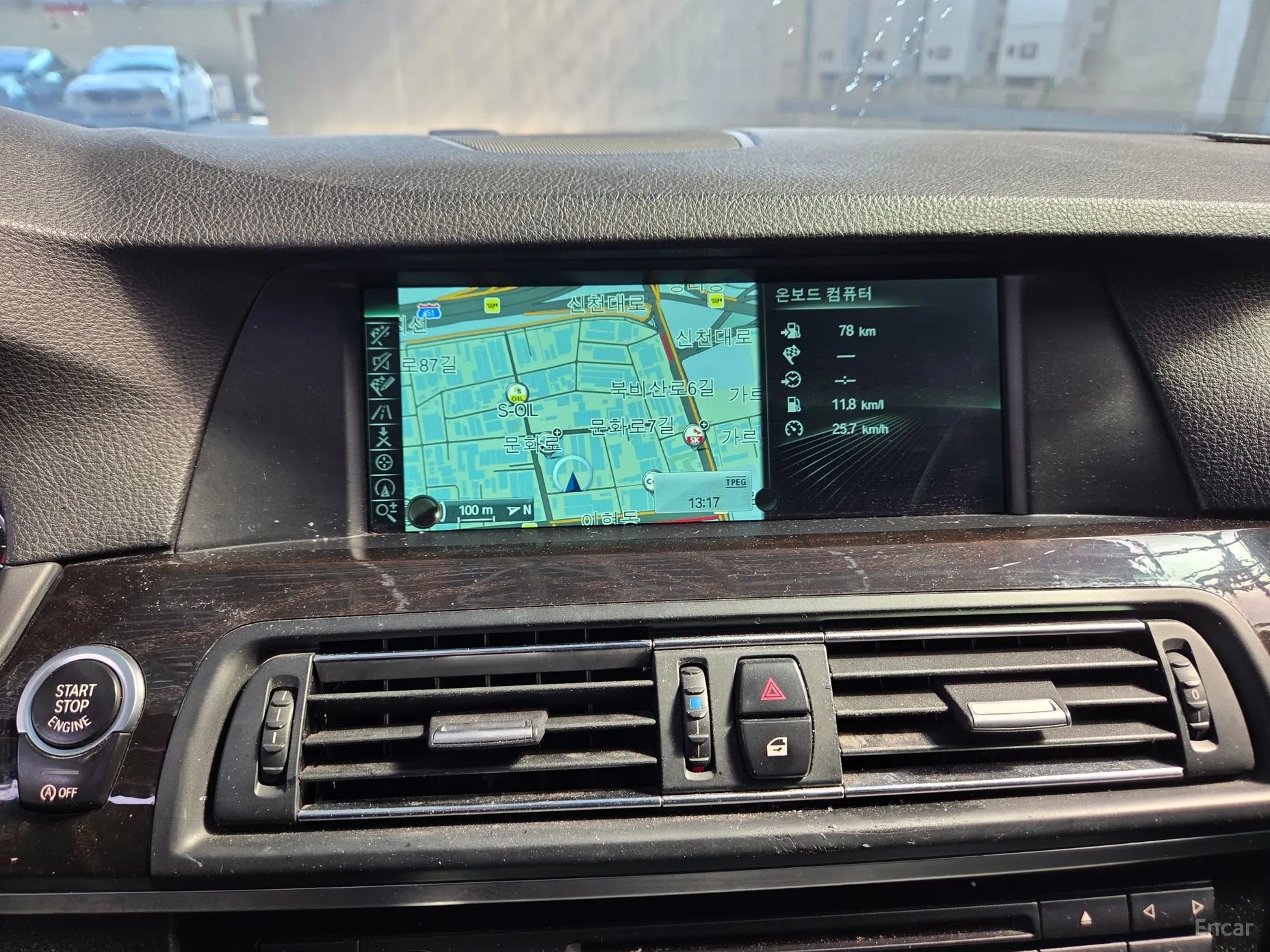 BMW 5 Series (F10) превью 10