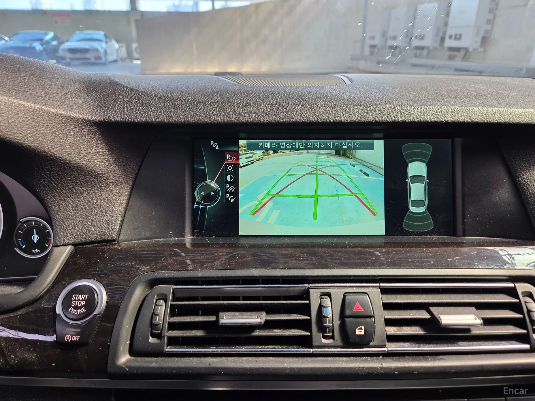 BMW 5 Series (F10) превью 11