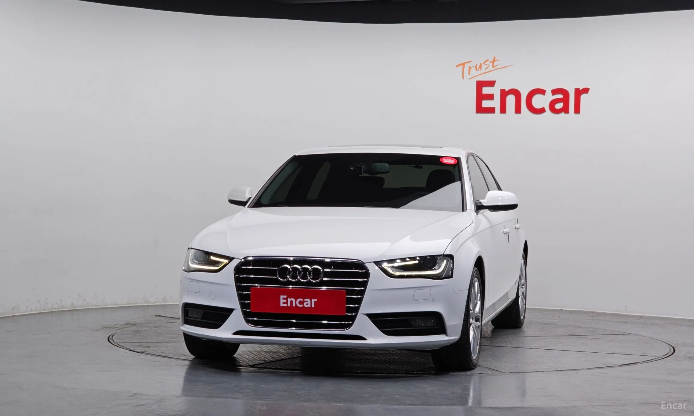 Audi New A4 превью 3