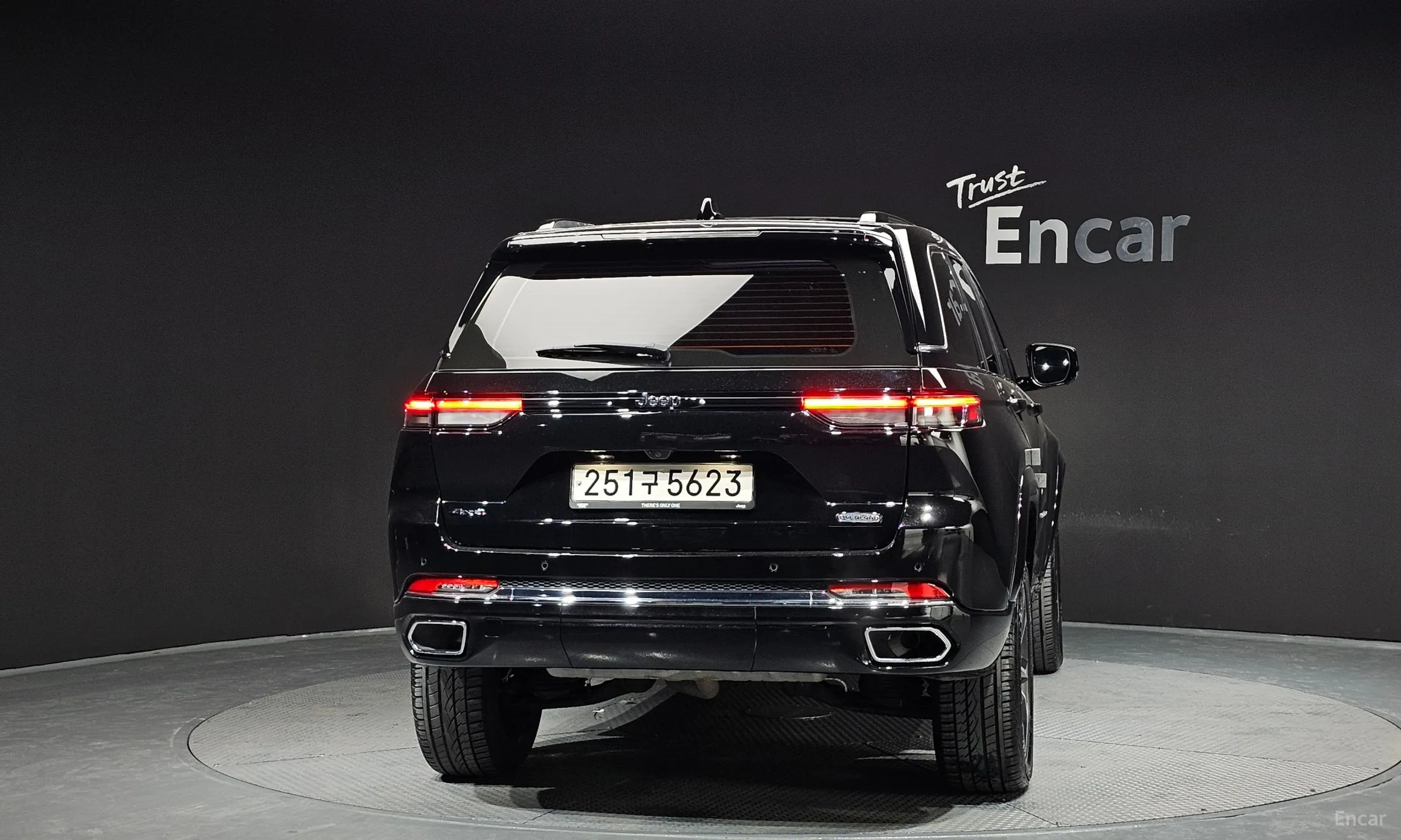 Jeep Grand Cherokee (WL) превью 4