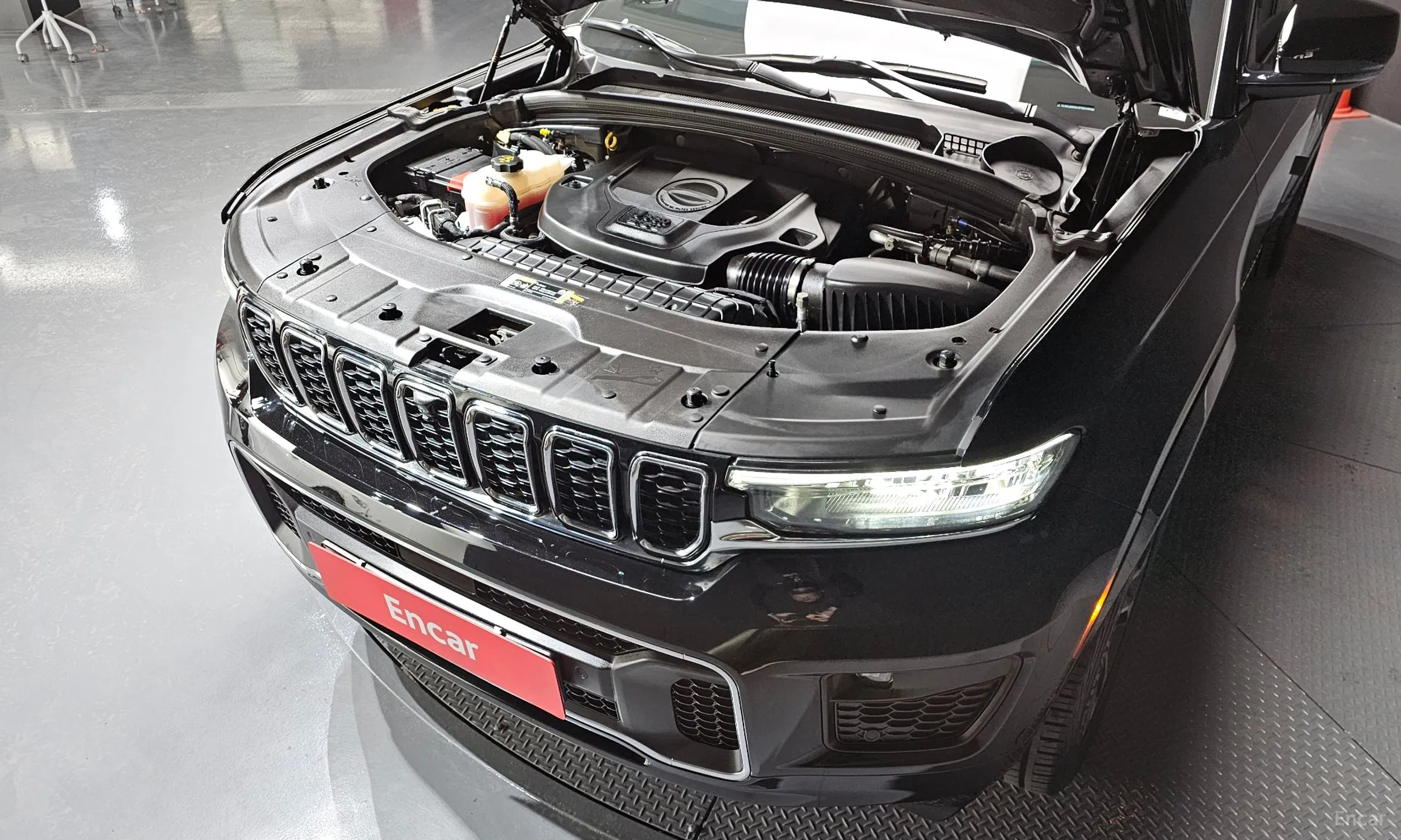 Jeep Grand Cherokee (WL) превью 6