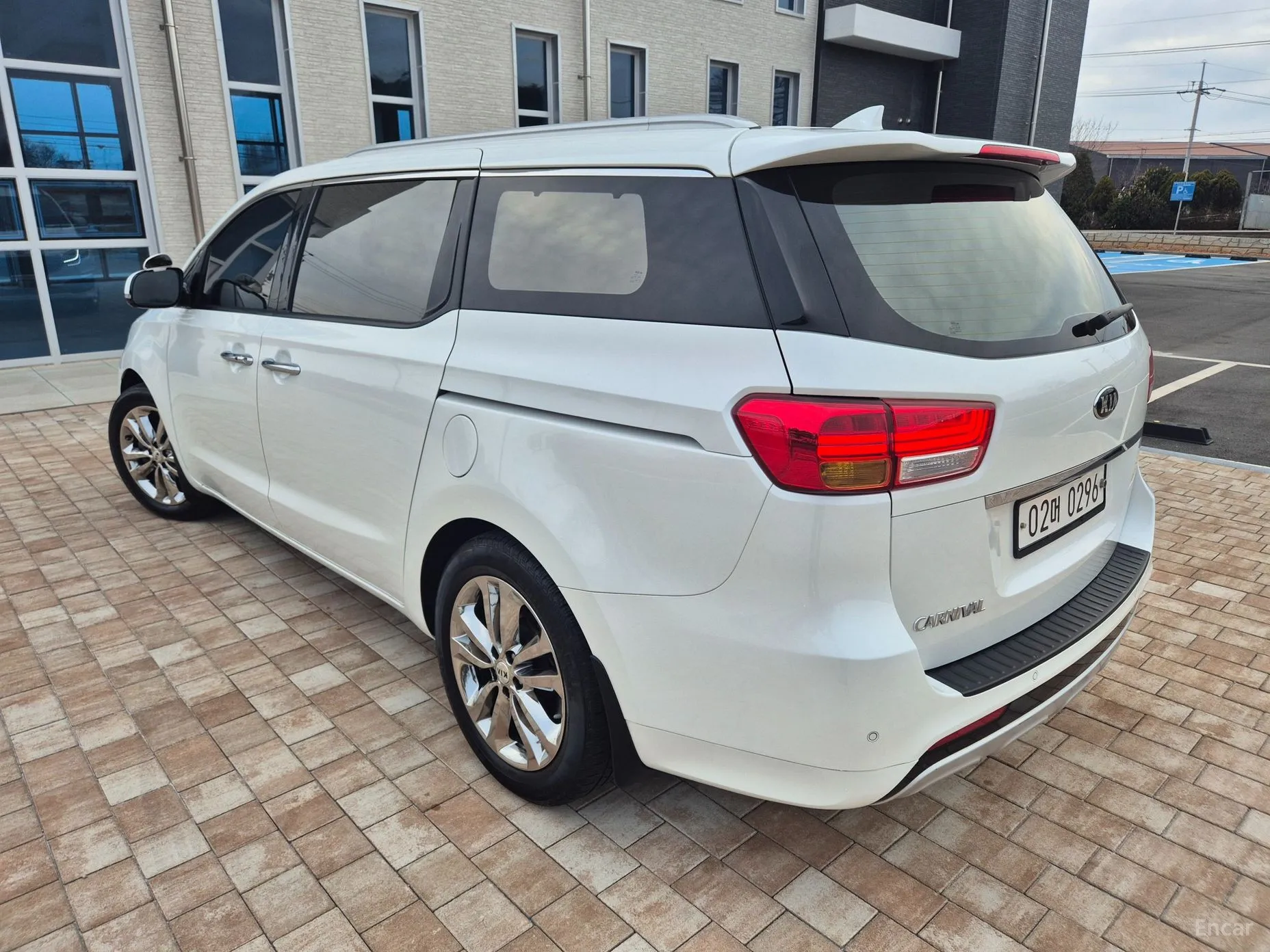 Kia Carnival превью 6