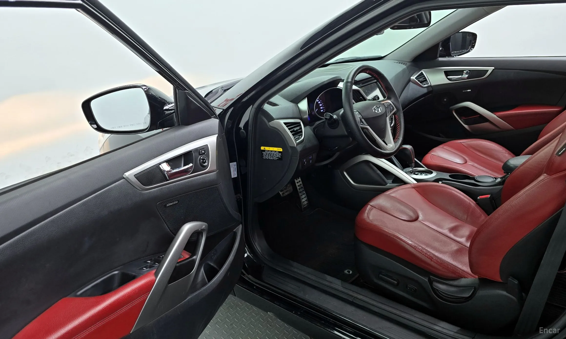 Hyundai Veloster превью 10