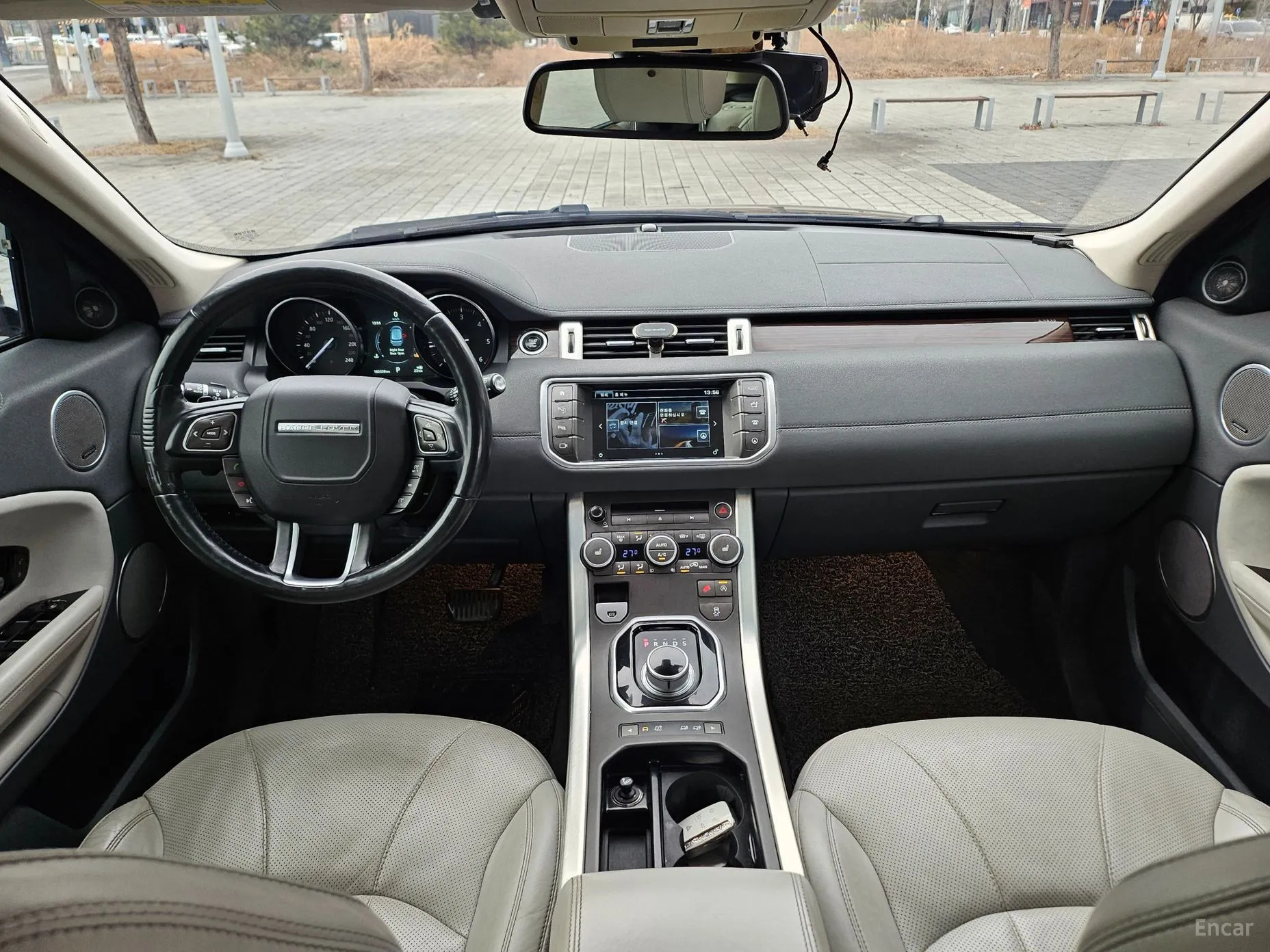 Land Rover Range Rover Evoque превью 15