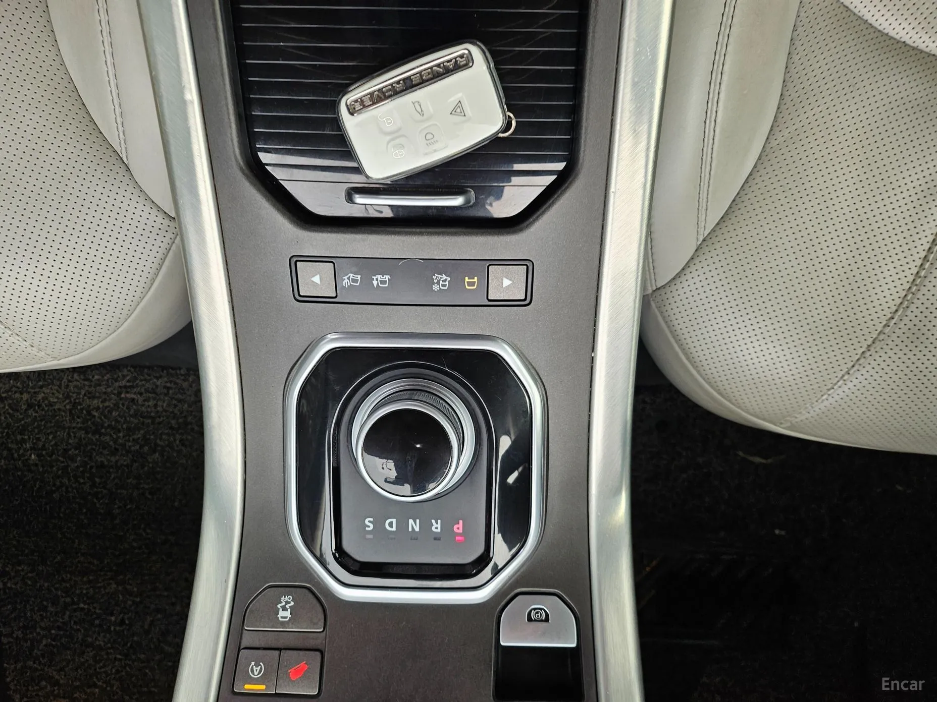 Land Rover Range Rover Evoque превью 16