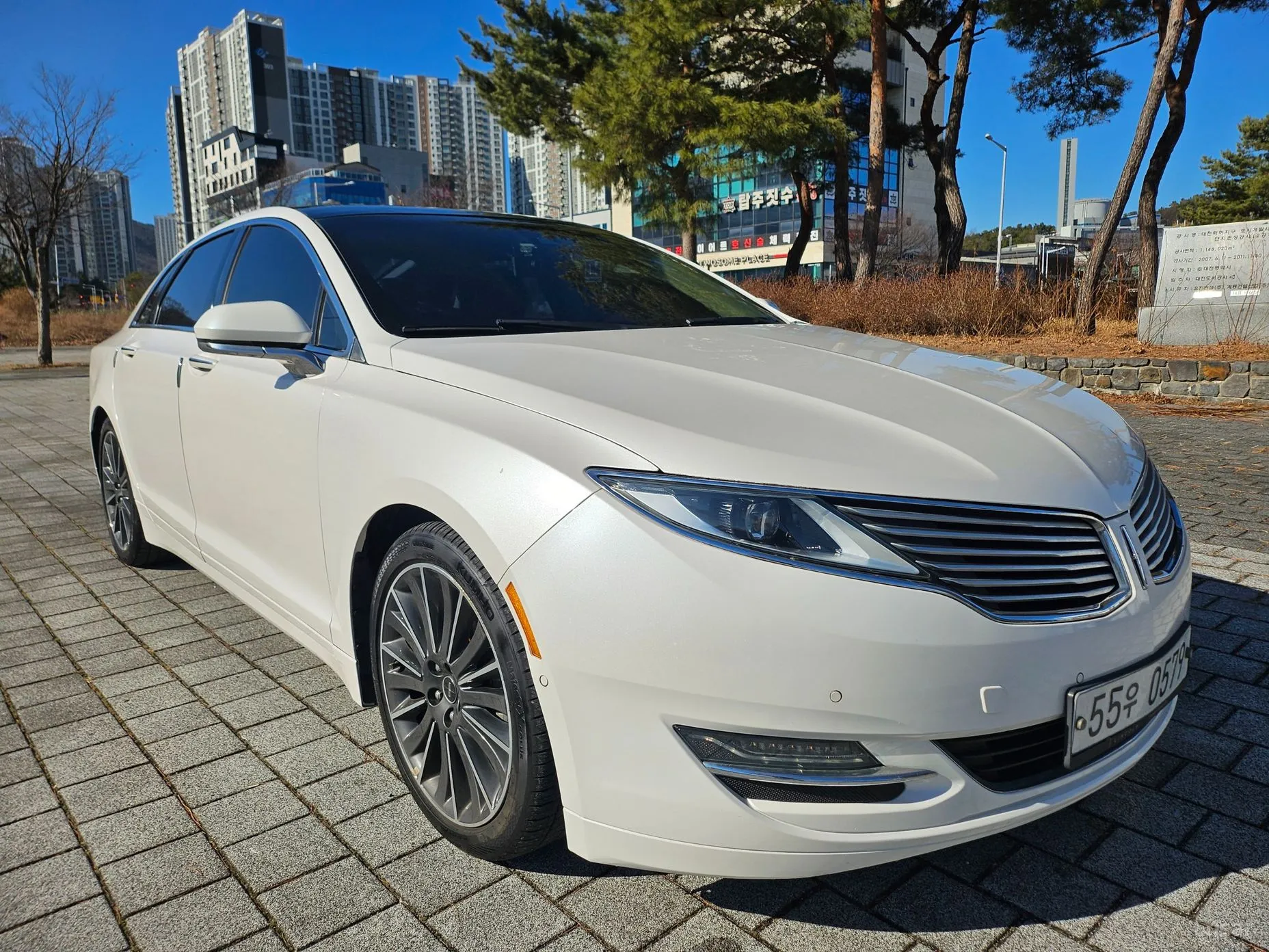 Lincoln New MKZ превью 3