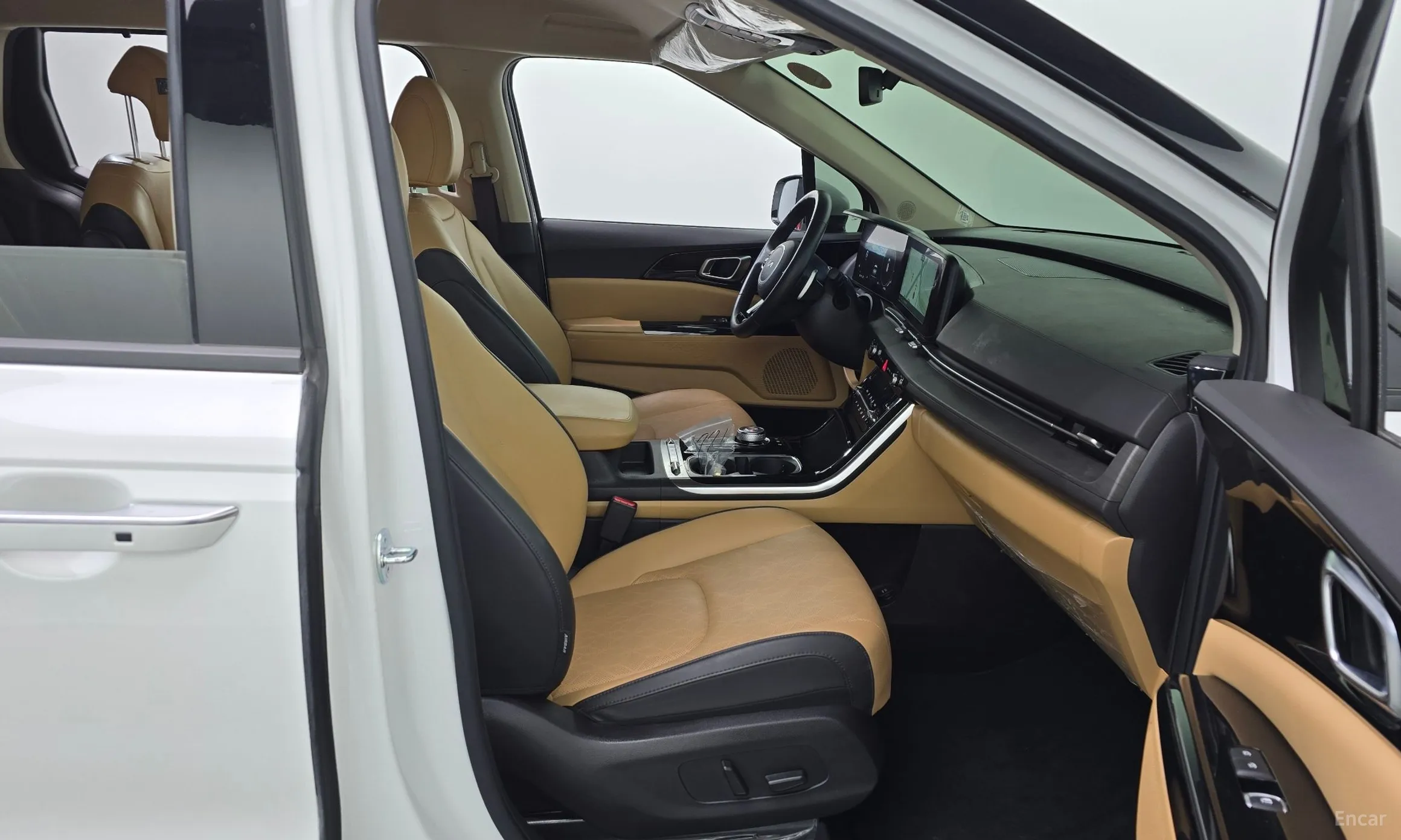 Kia Carnival Gen 4 превью 11