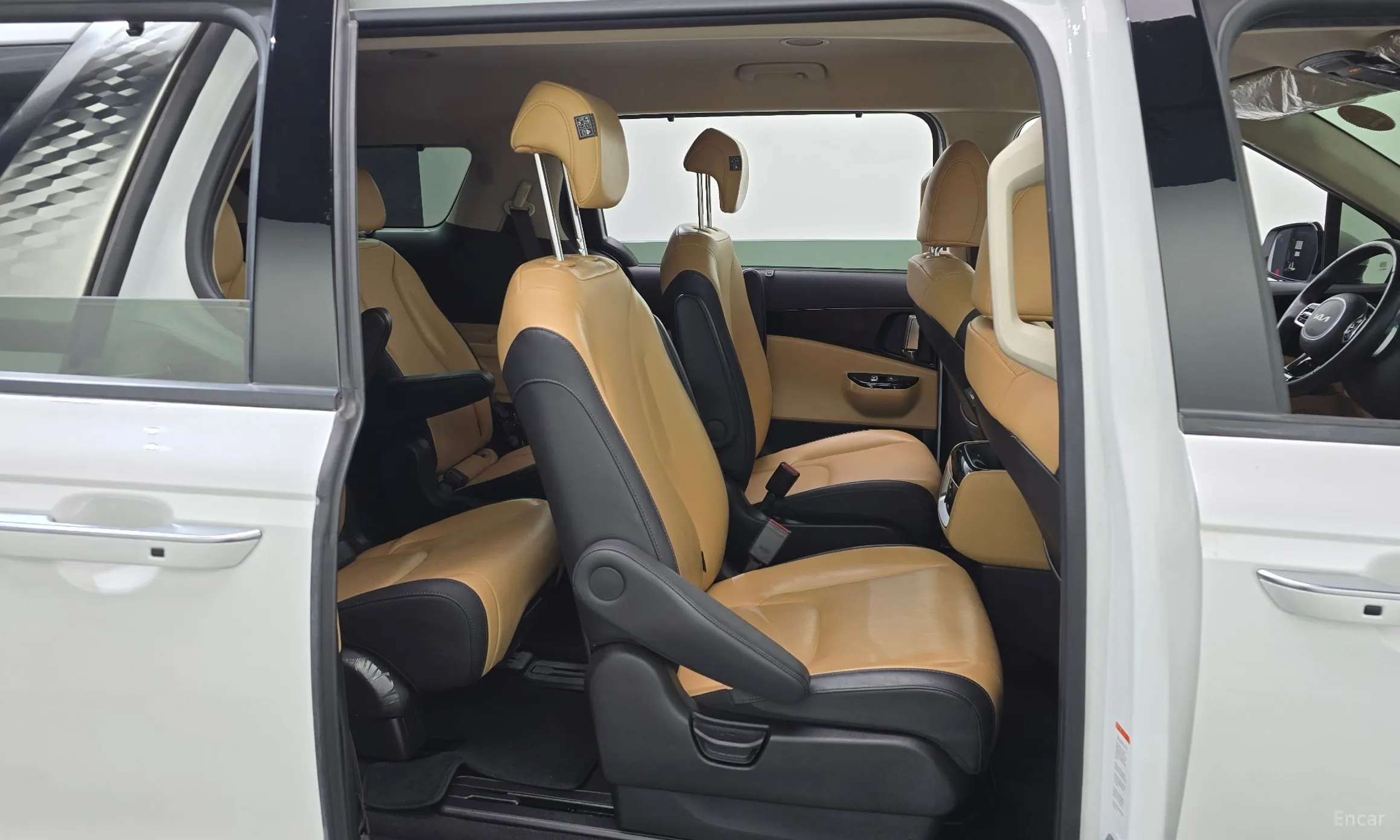 Kia Carnival Gen 4 превью 12