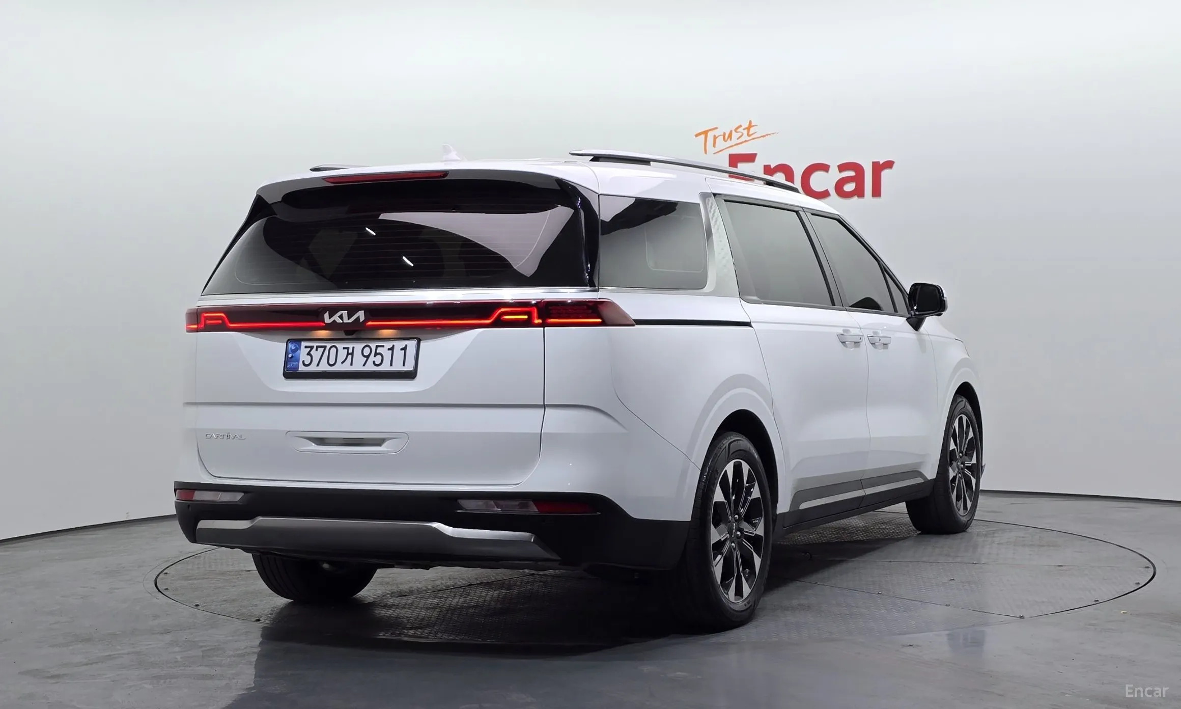 Kia Carnival Gen 4 превью 2