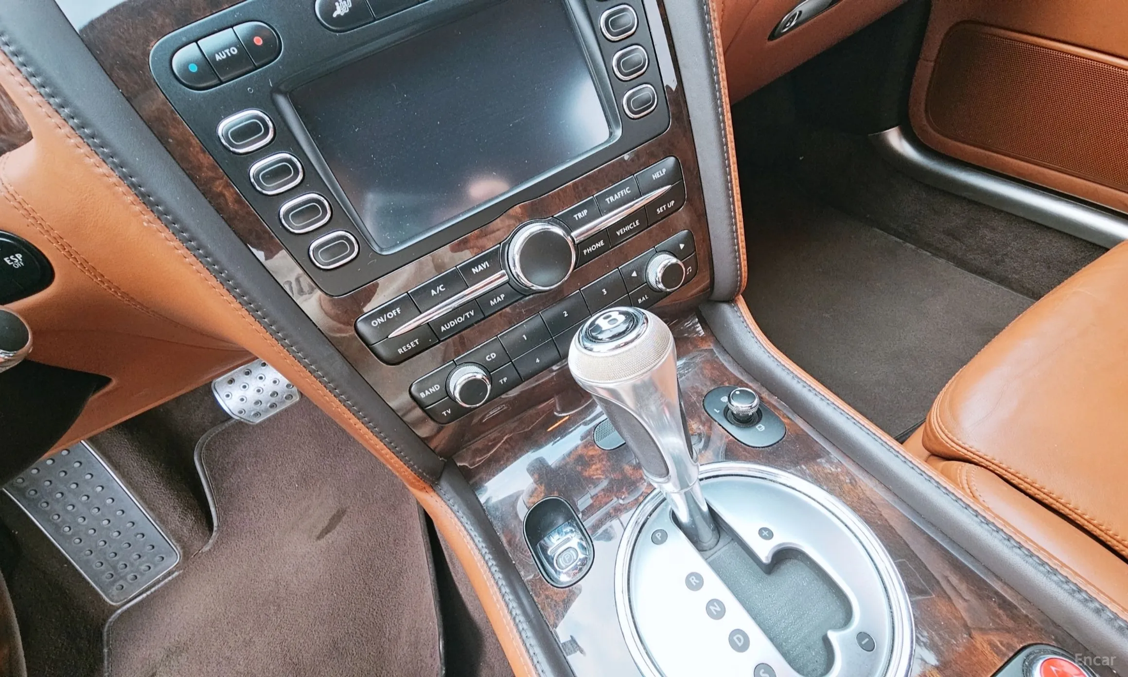 Bentley Flying Spur Gen 1 превью 14
