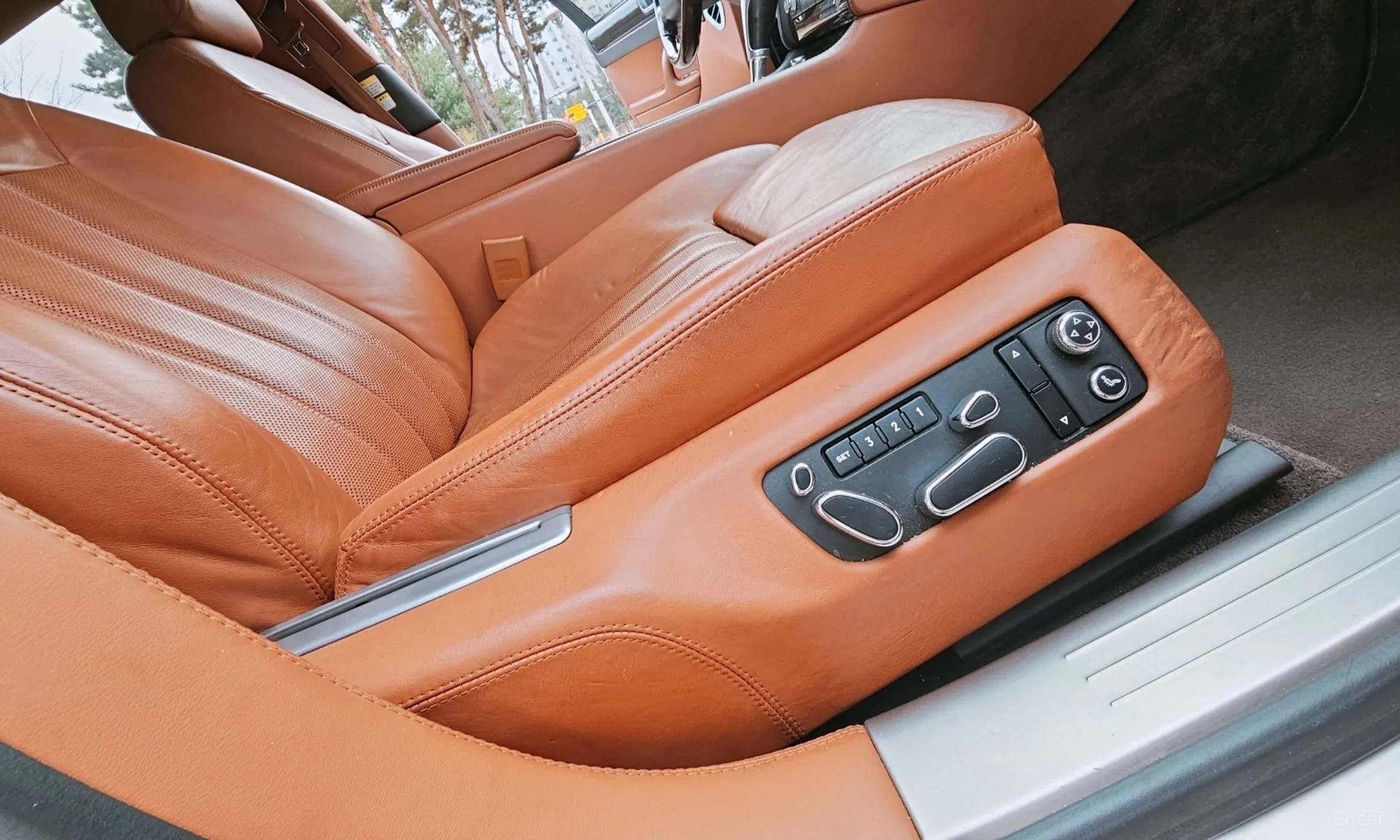 Bentley Flying Spur Gen 1 превью 18