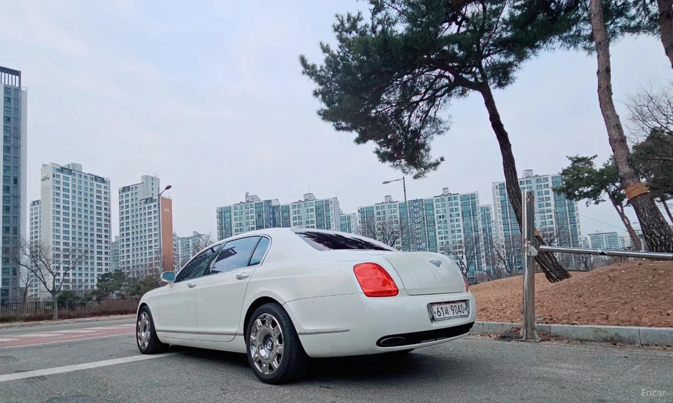 Bentley Flying Spur Gen 1 превью 3