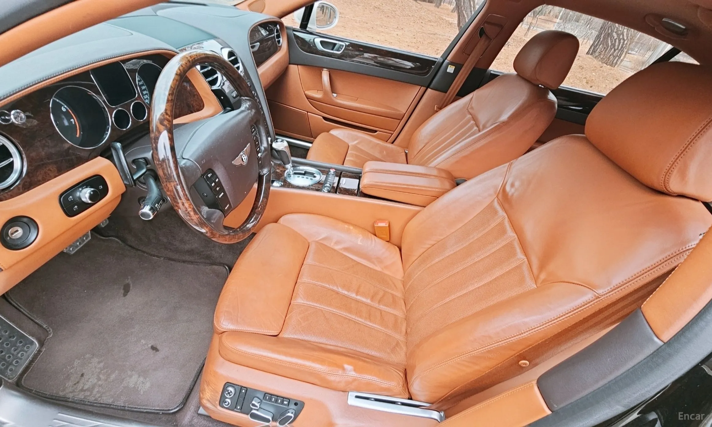 Bentley Flying Spur Gen 1 превью 6
