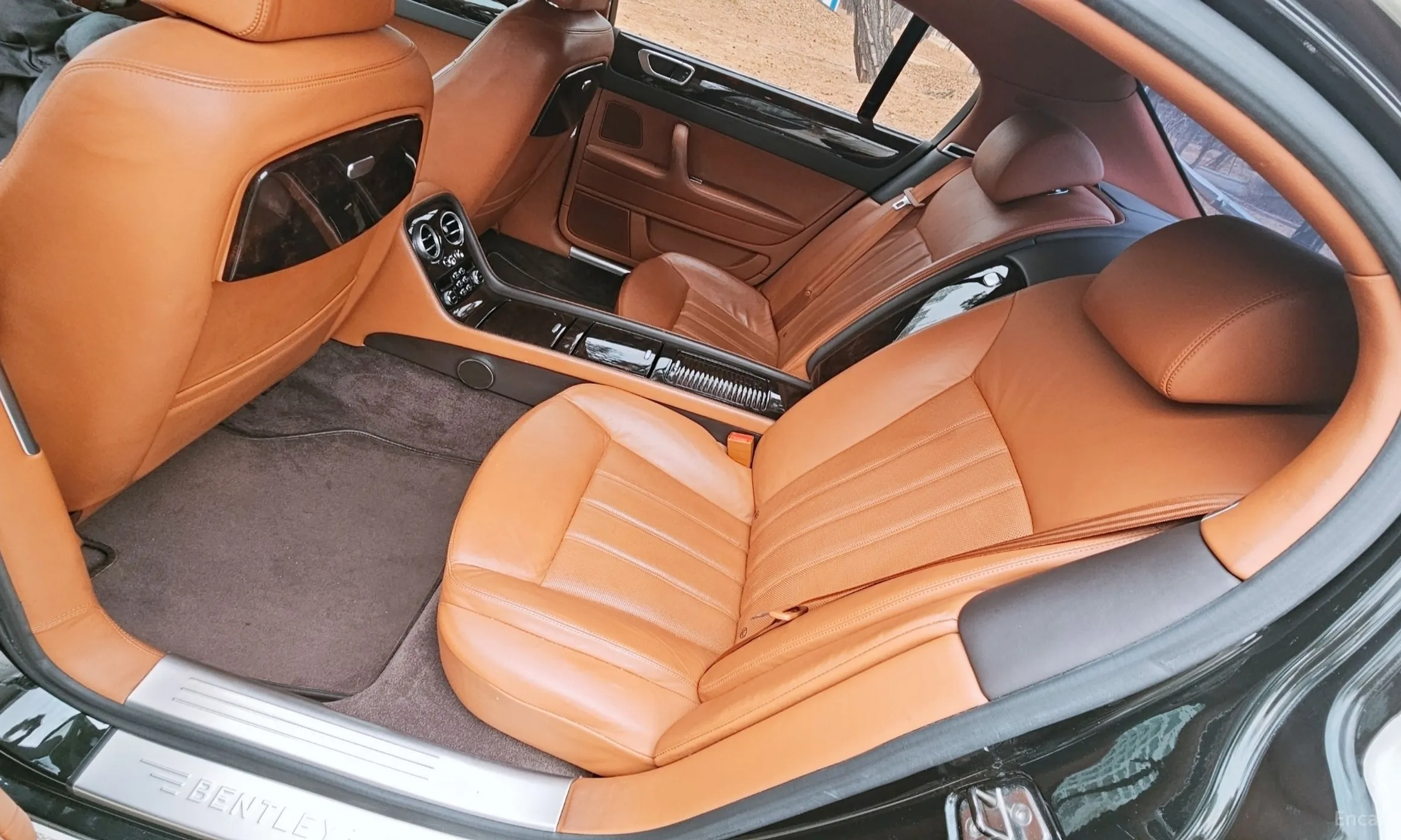 Bentley Flying Spur Gen 1 превью 7