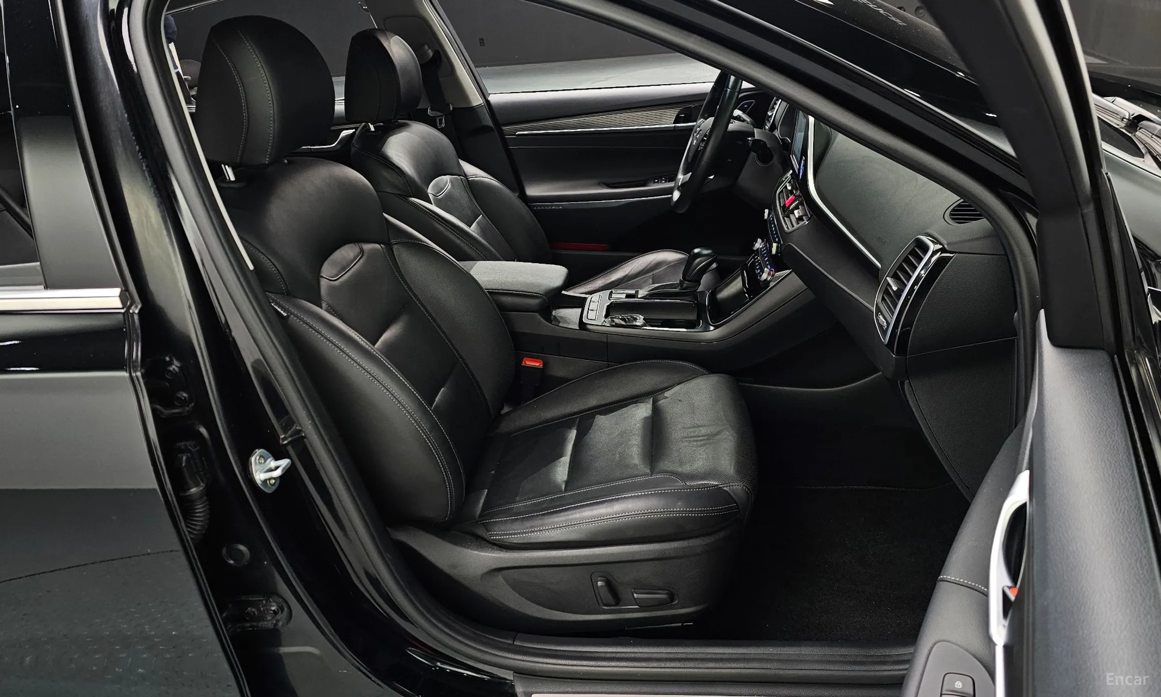 Hyundai Grandeur IG превью 10