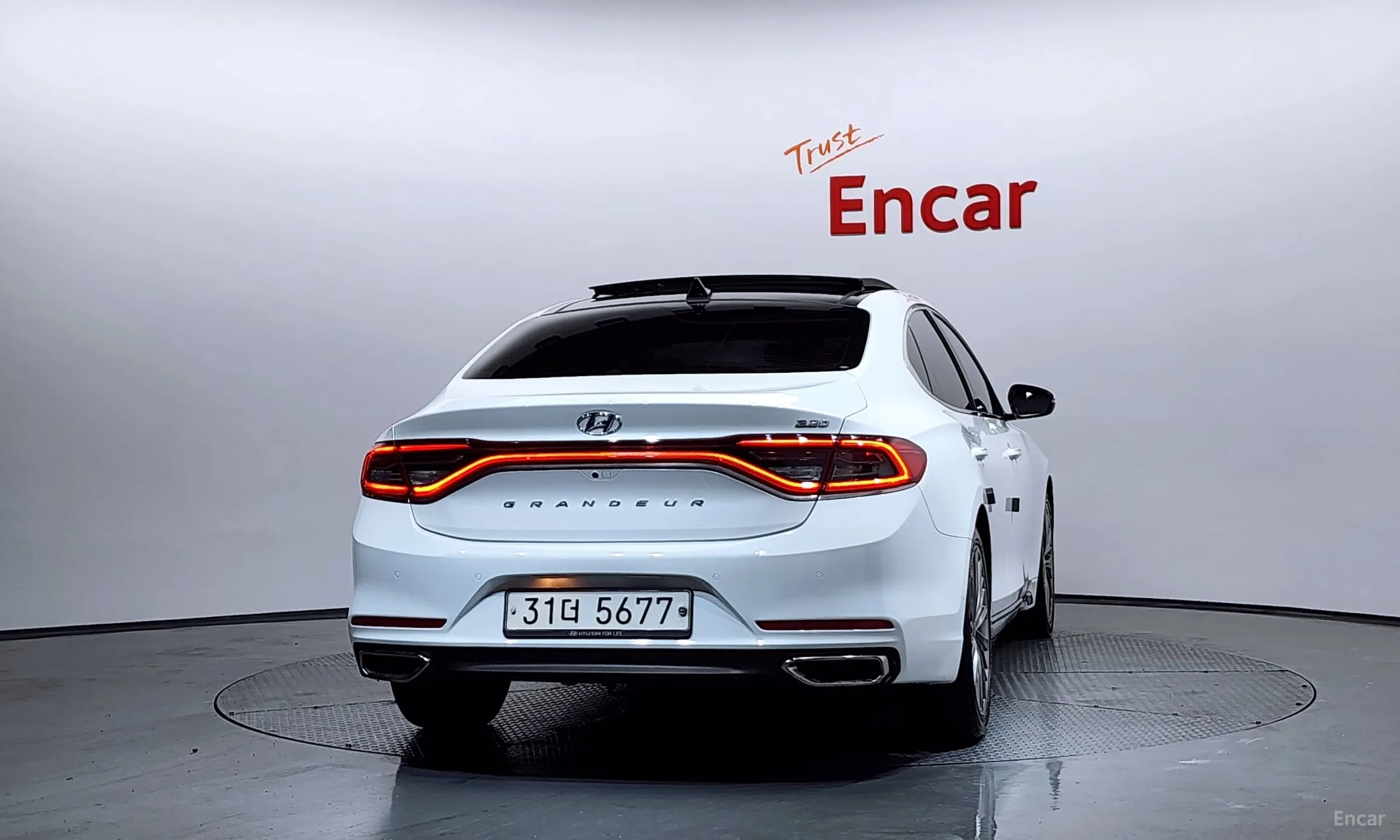 Hyundai Grandeur IG превью 4