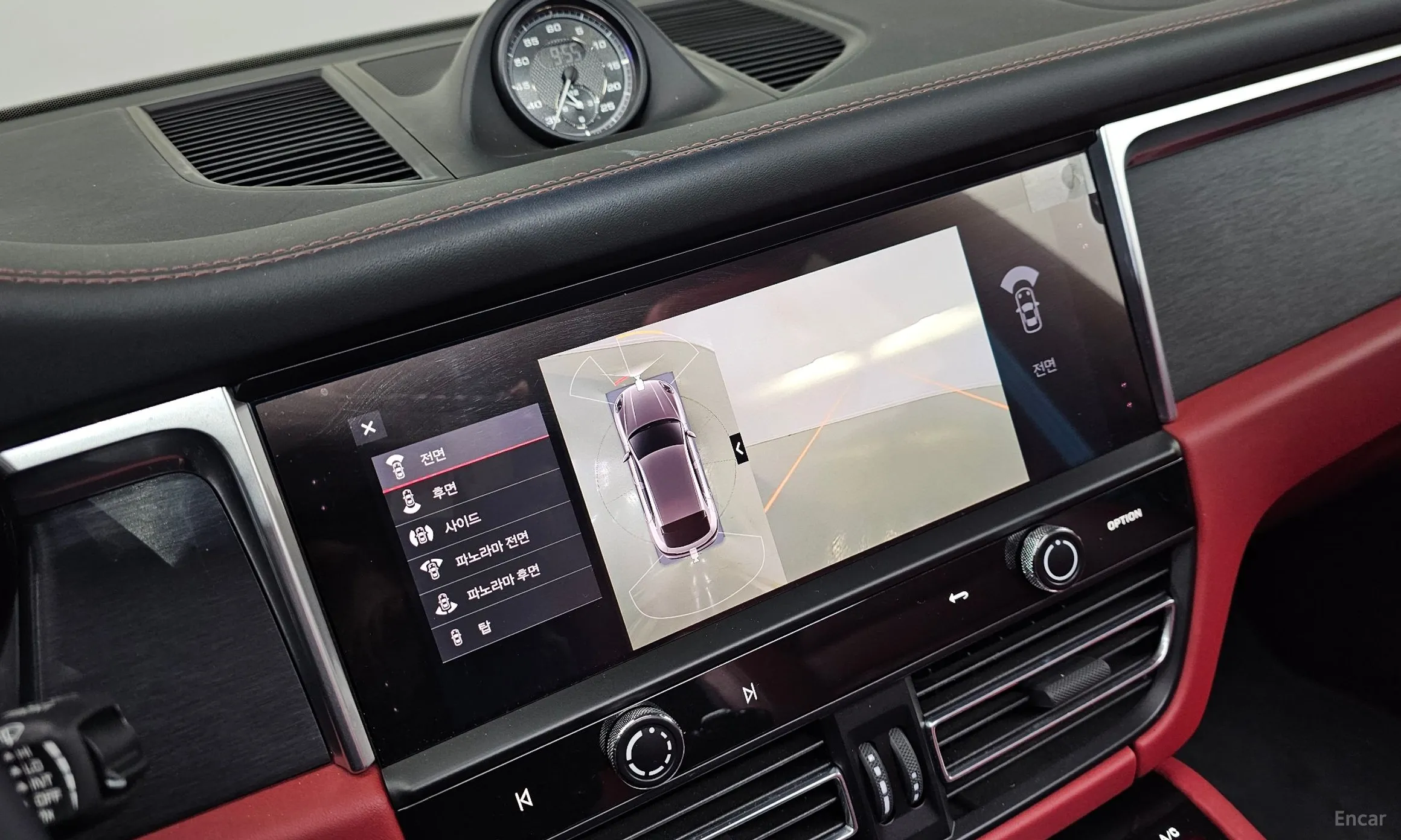 Porsche Macan превью 15