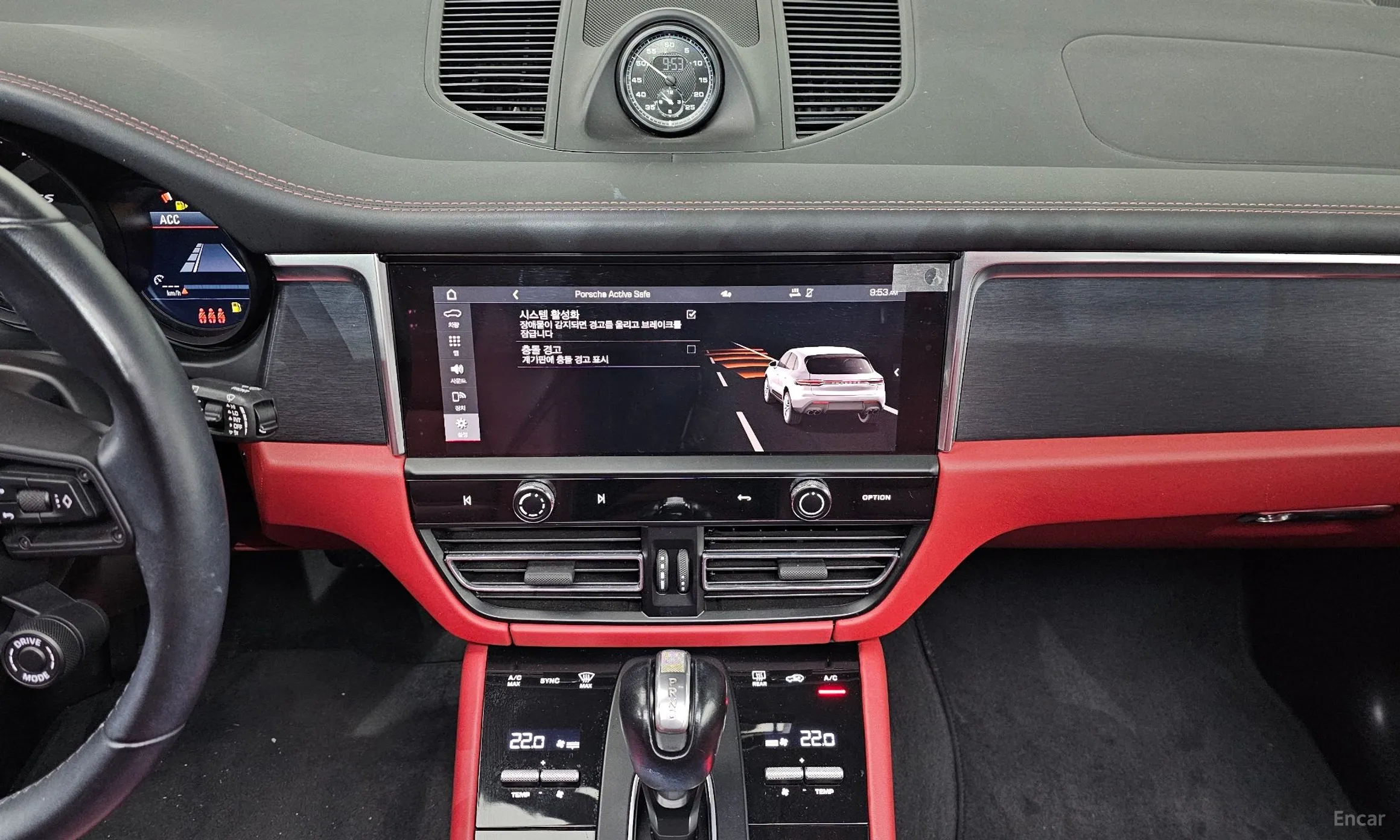 Porsche Macan превью 18
