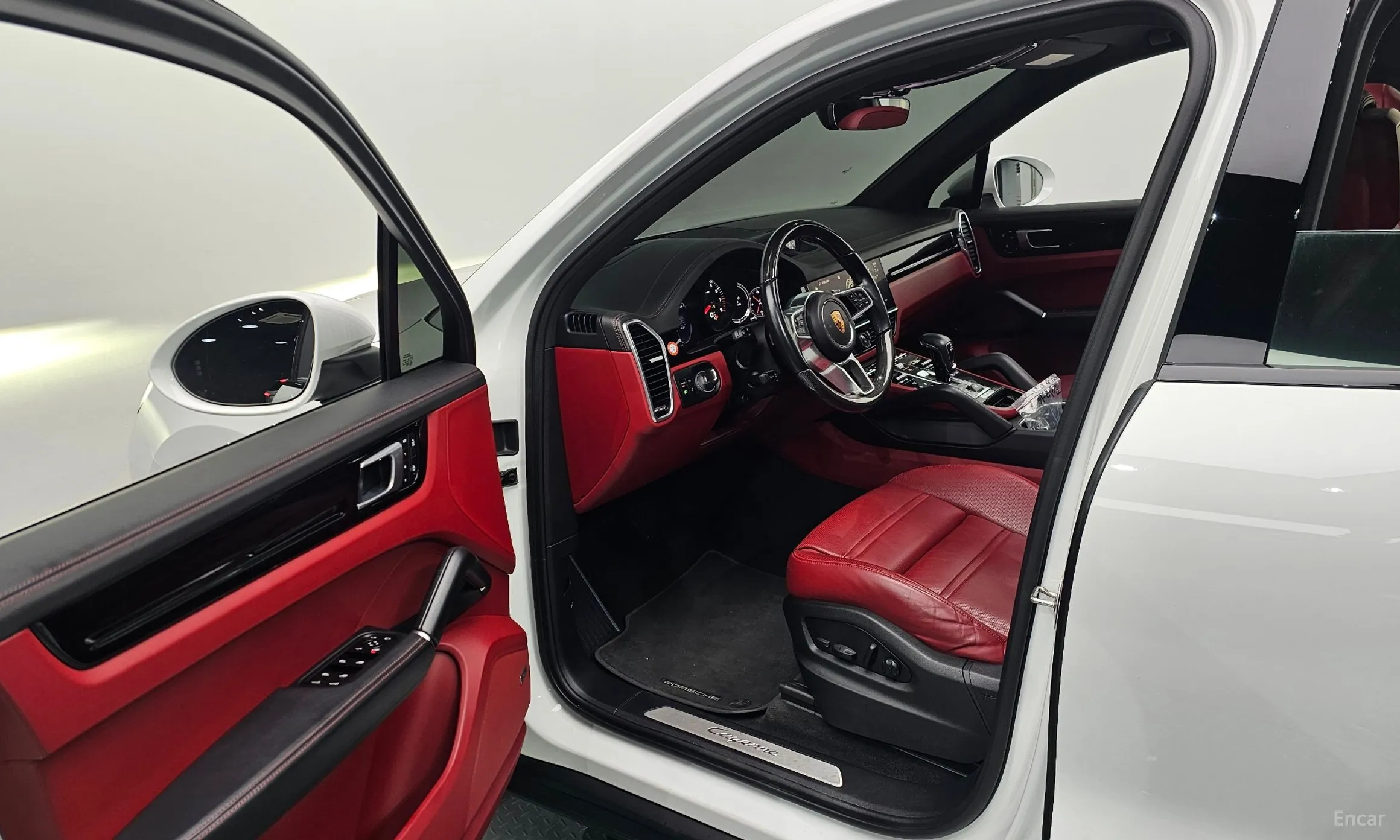 Porsche Cayenne (PO536) превью 11