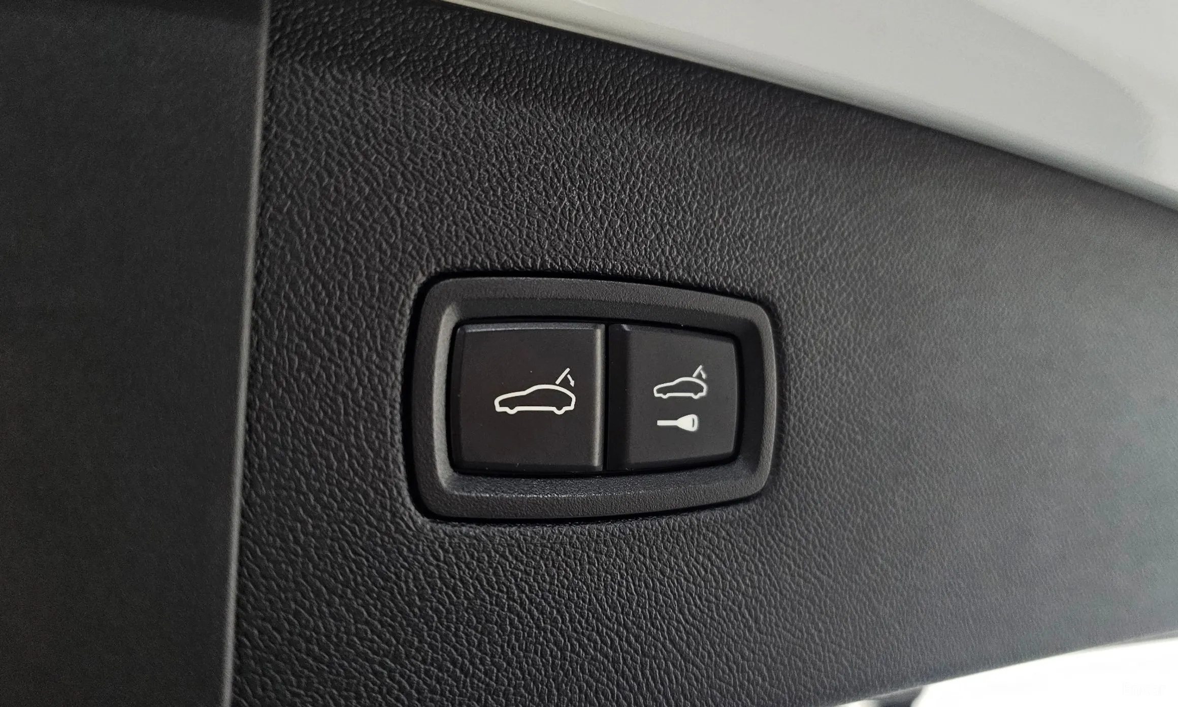 Porsche Cayenne (PO536) превью 17