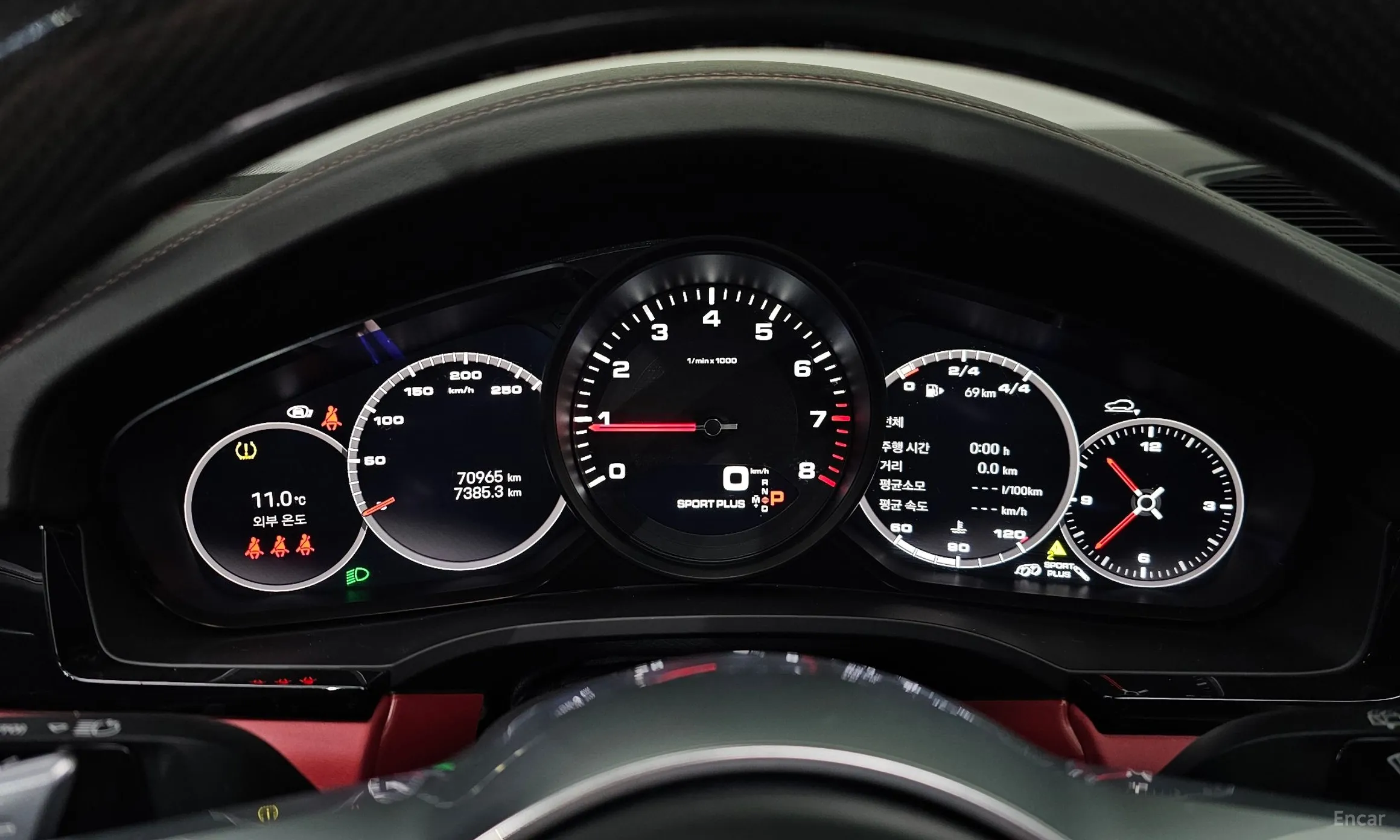 Porsche Cayenne (PO536) превью 8