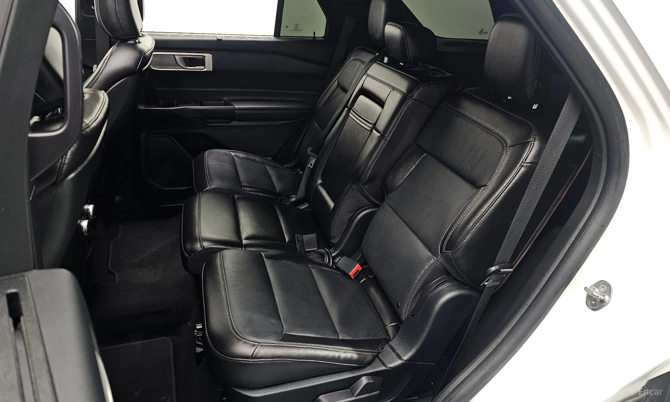 Ford Explorer 6th Generation превью 12