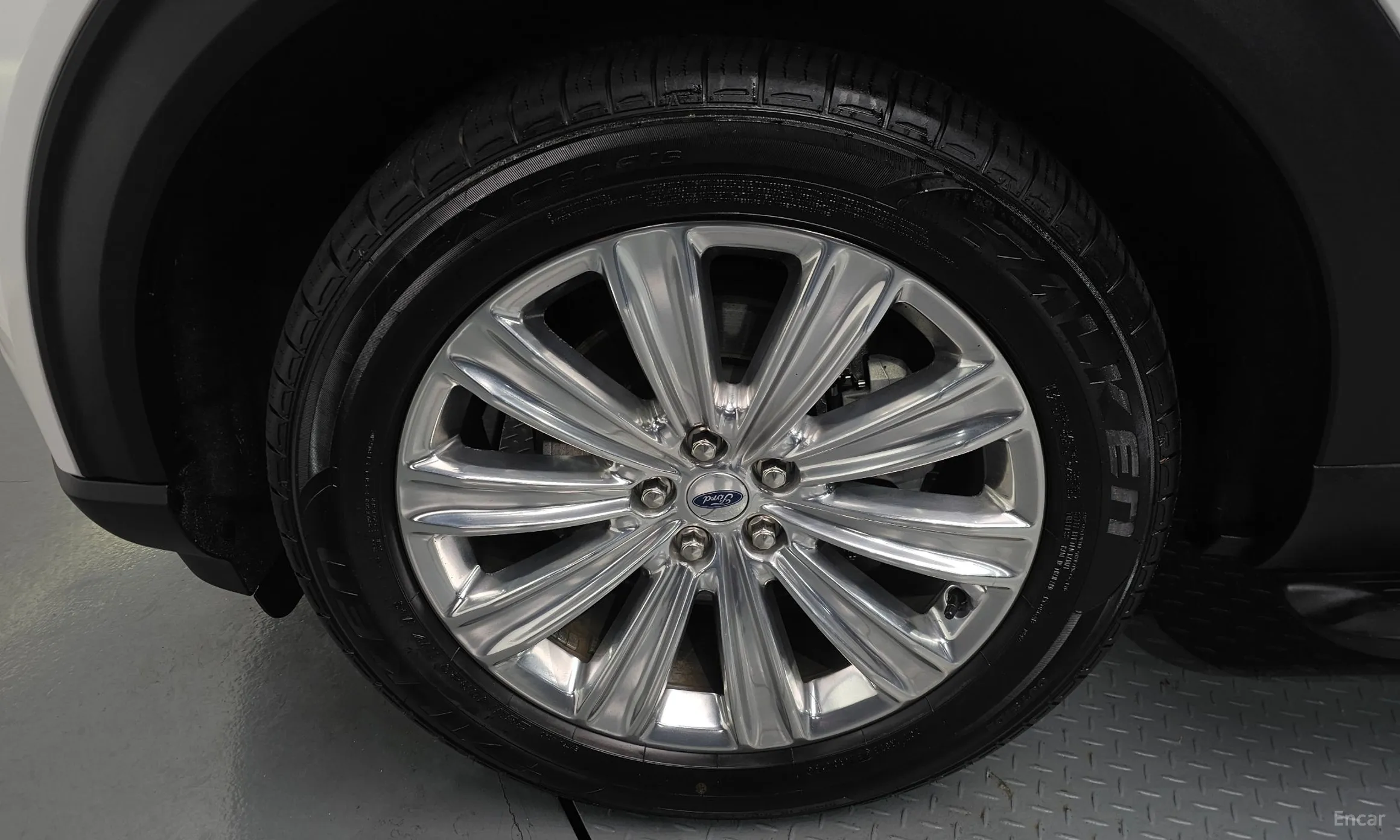 Ford Explorer 6th Generation превью 5