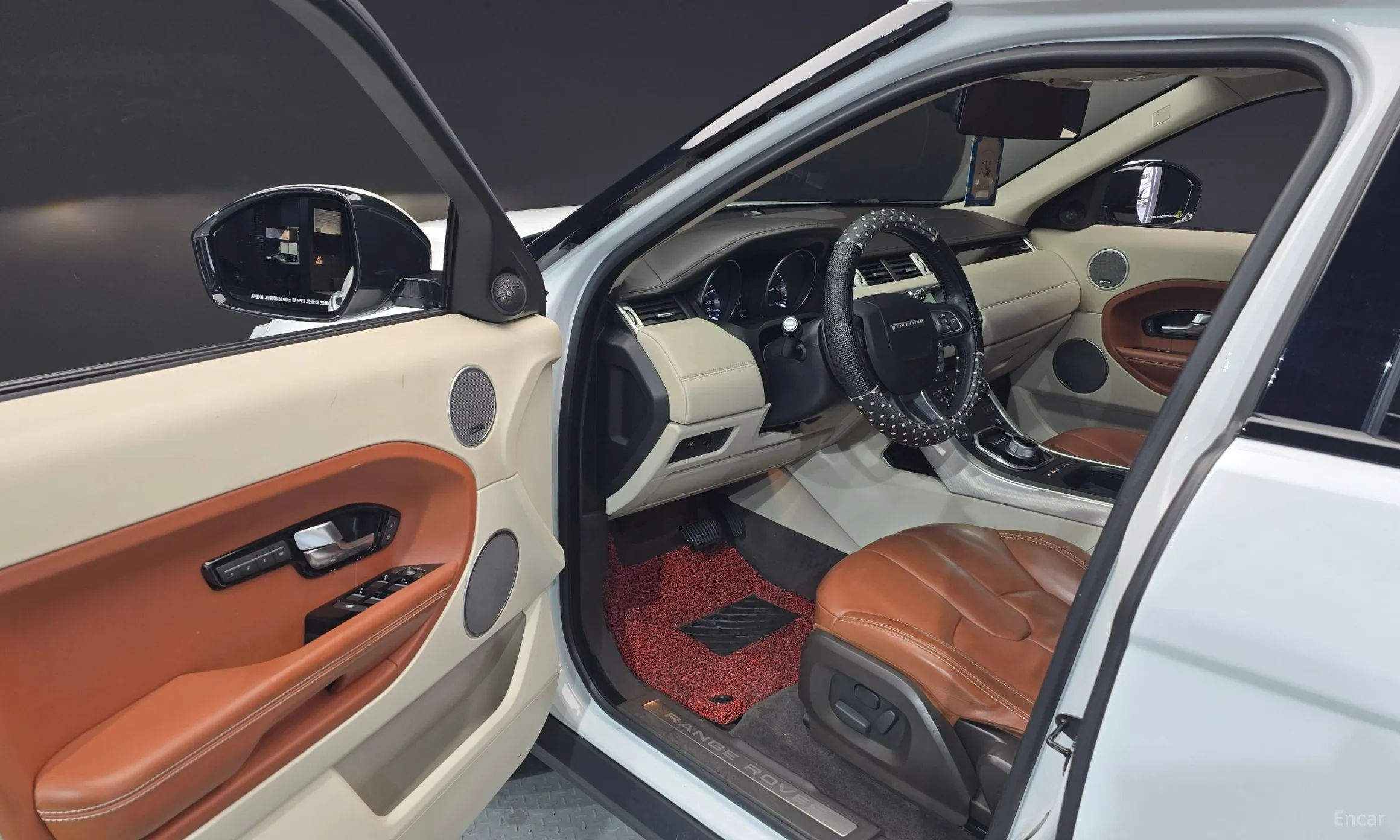 Land Rover Range Rover Evoque превью 10